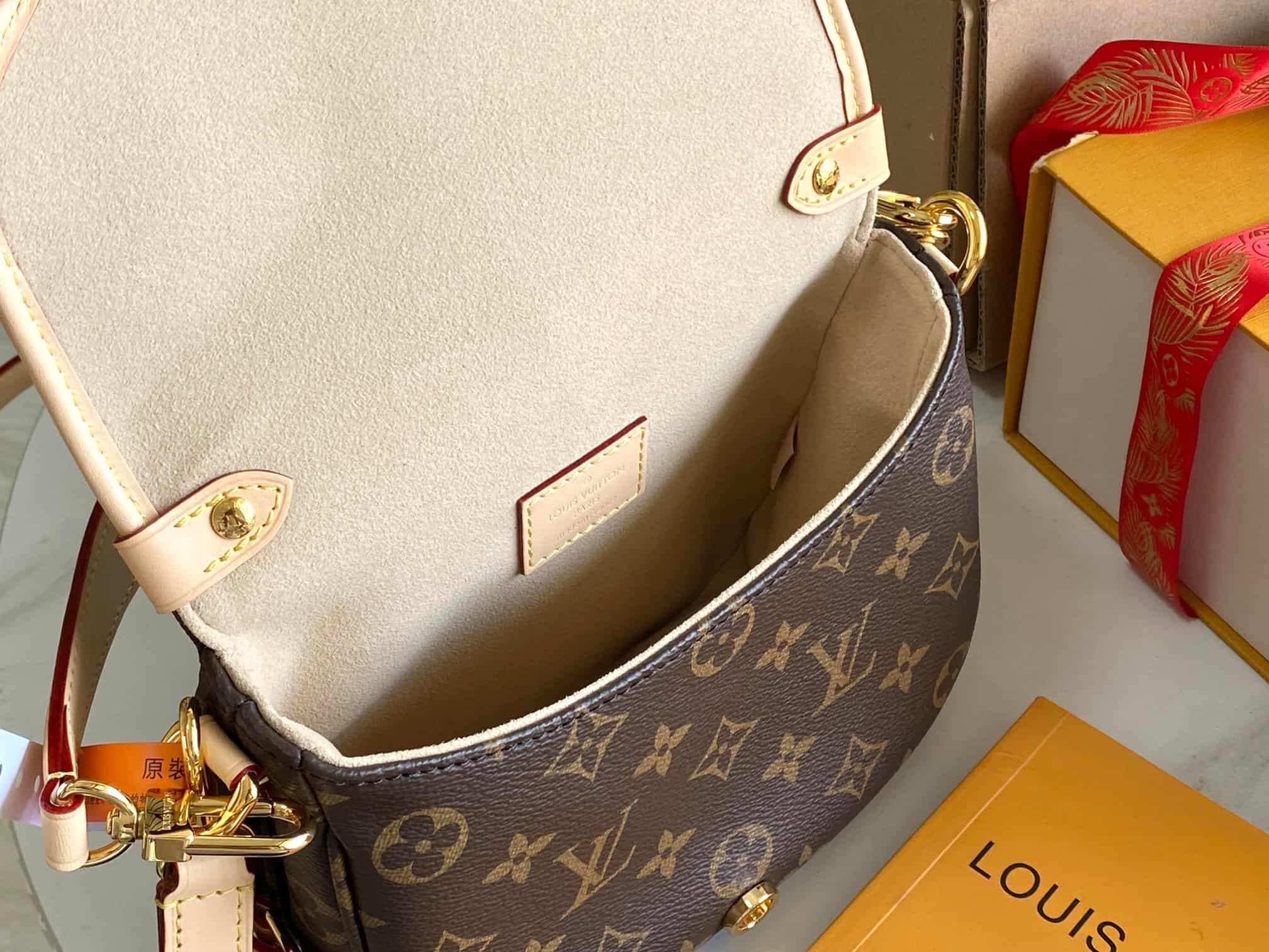 Louis Vuitton SAUMUR BB Monogram Canvas M46740 TOP