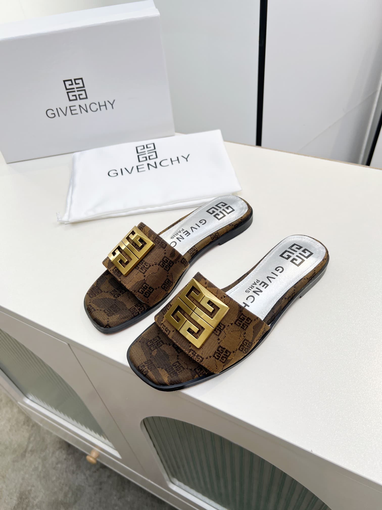 Givenchy 4G flat mules Shoes Women