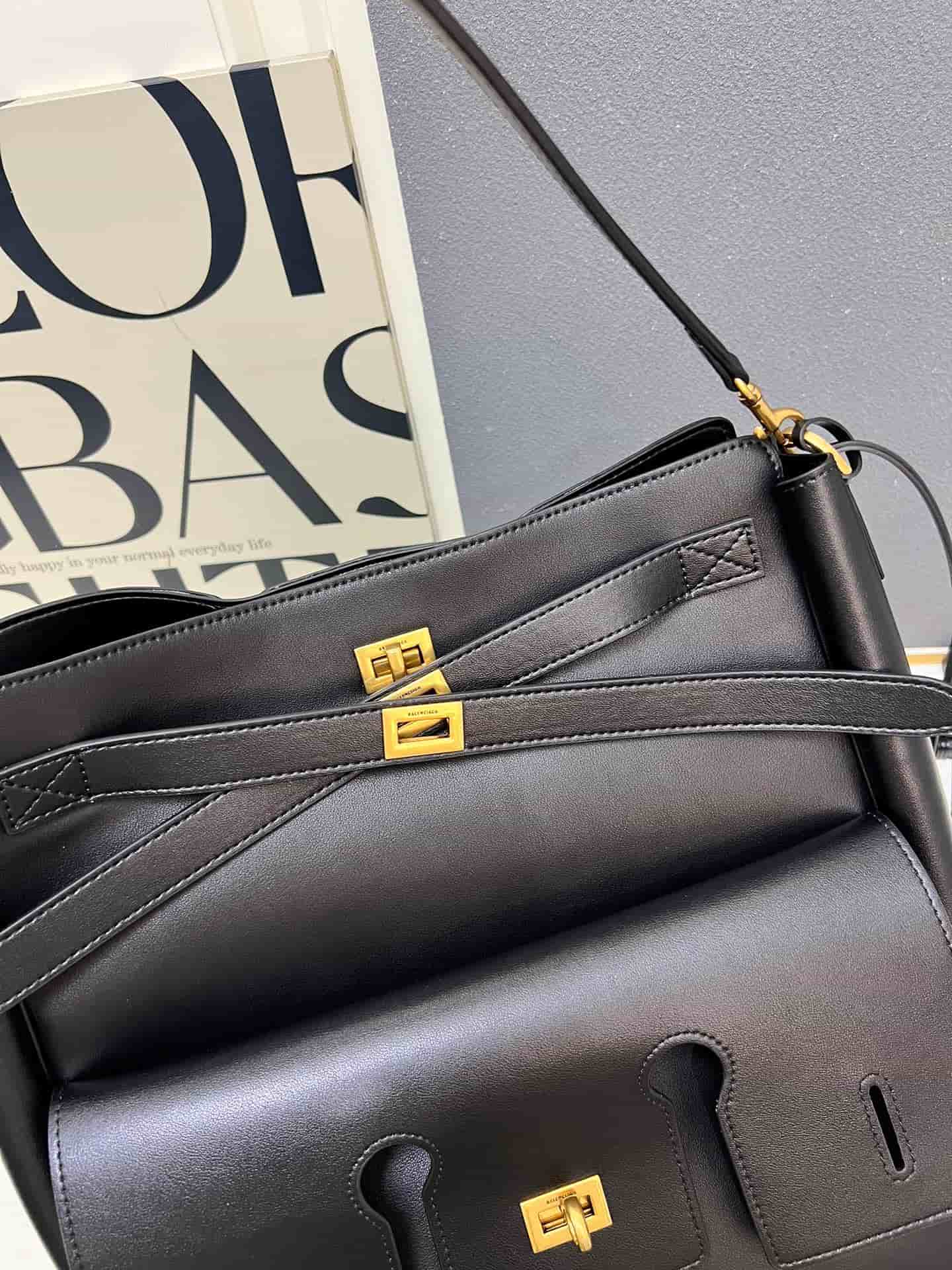 Balenciaga Bel Air Carry All Bag in balck  leather 1W8806 High