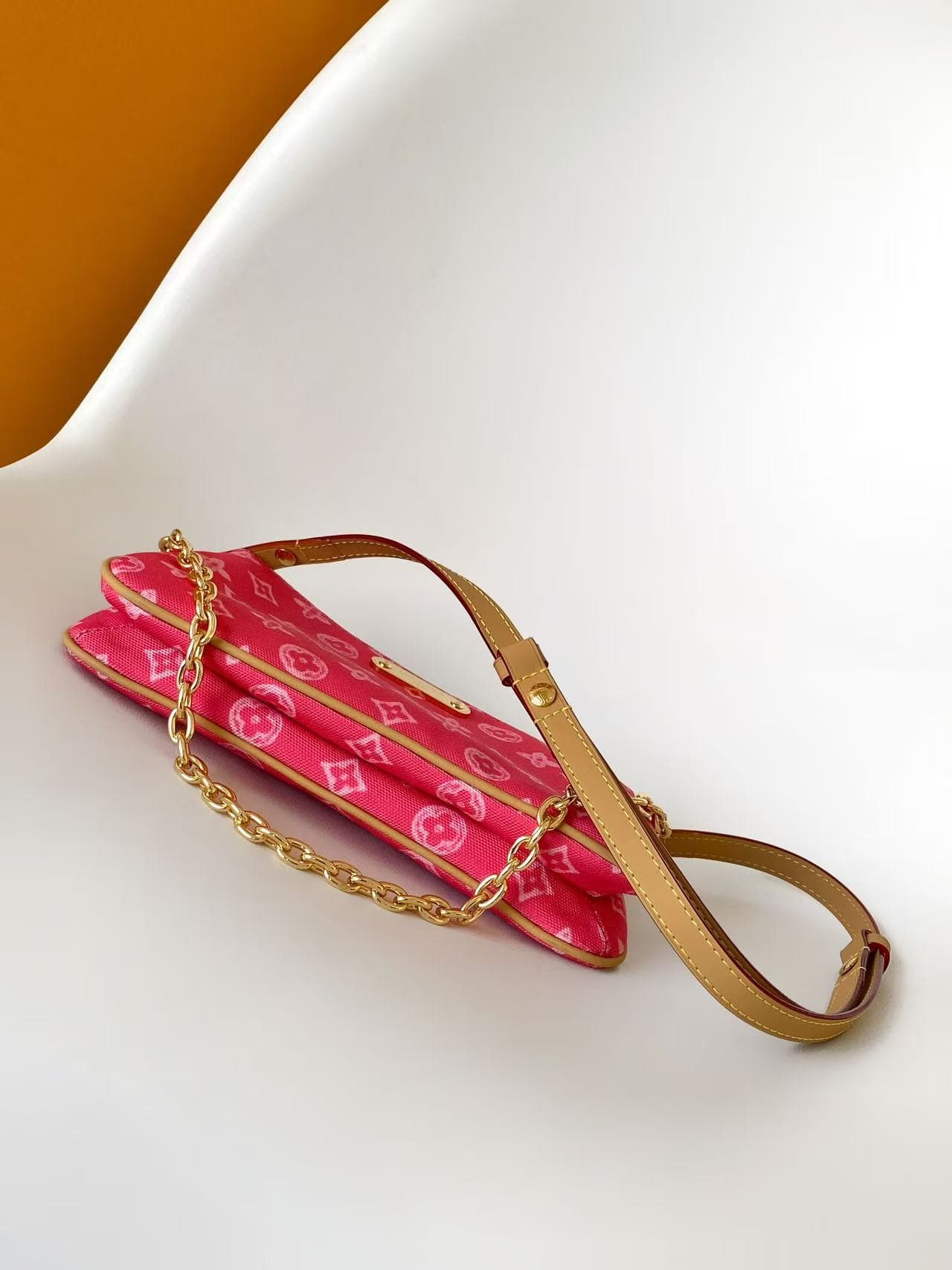 Louis Vuitton Pochette Liv Monogram Origine Rose Ruban M27719 High