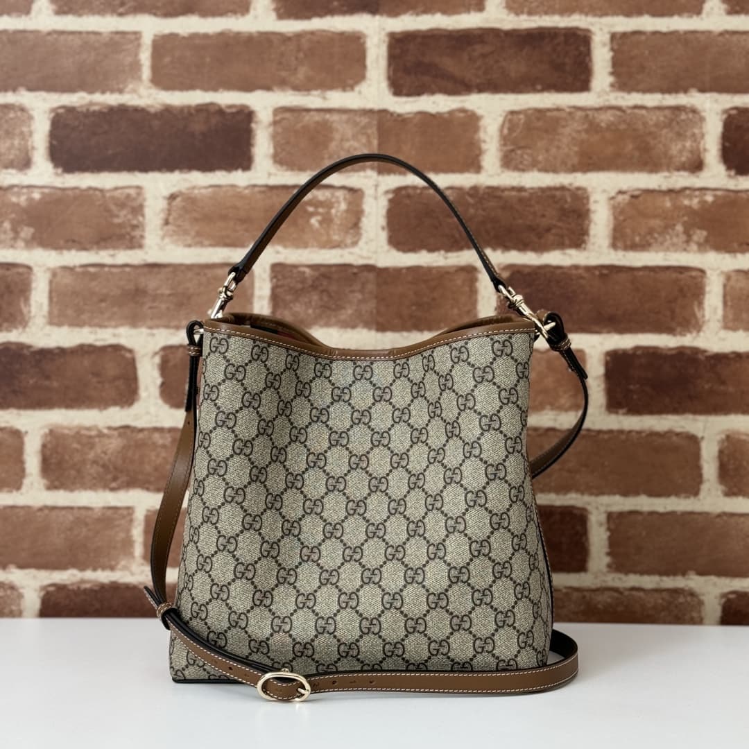 Gucci GG Emblem medium bucket bag 815103 High