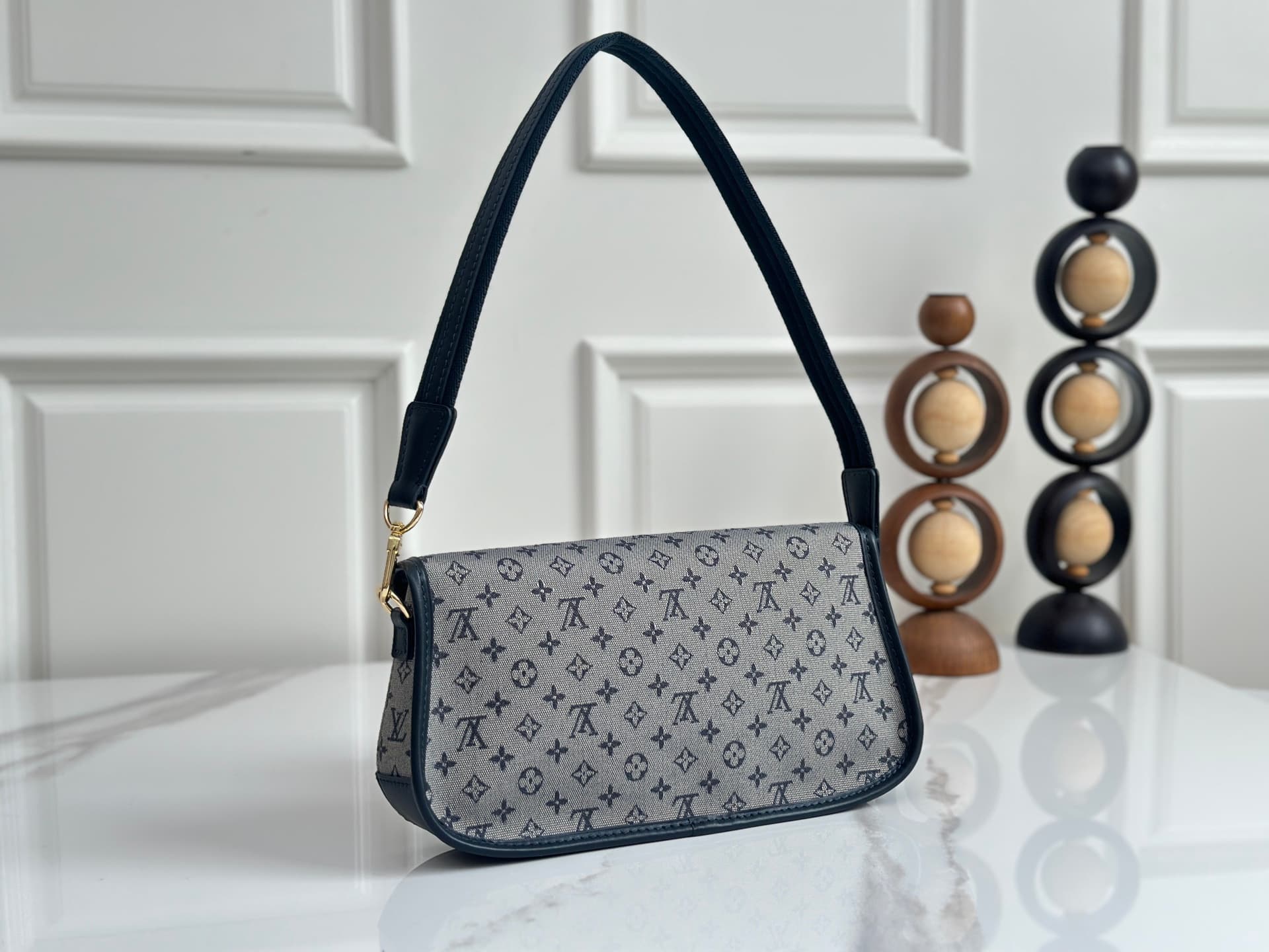 Louis Vuitton Mini Lin Marjorie shoulder bag Grey Blue Monogram M92690 High