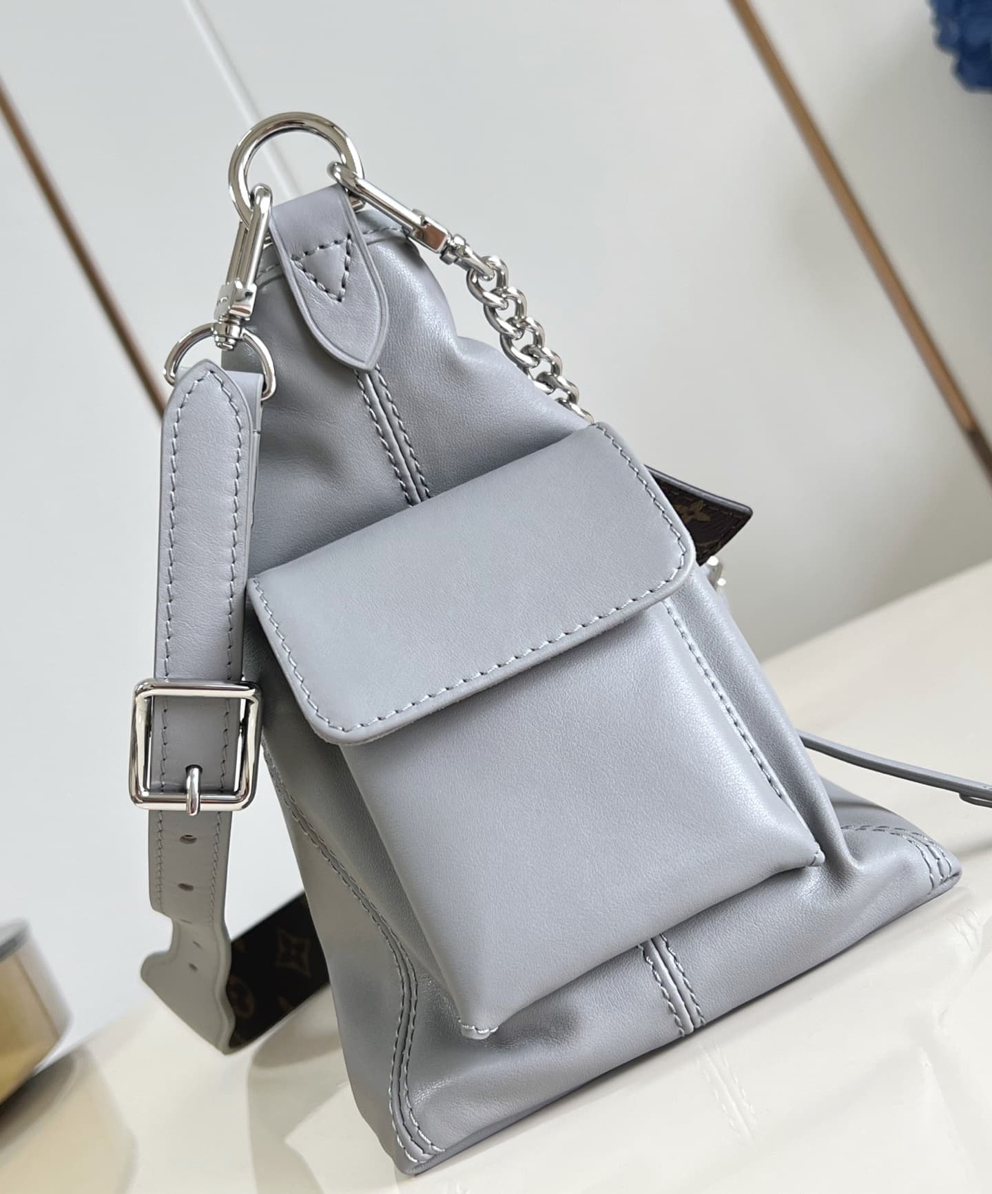 Louis Vuitton CarryAll Cargo Vibe PM Trianon Gray Lambskin leather M12579 High