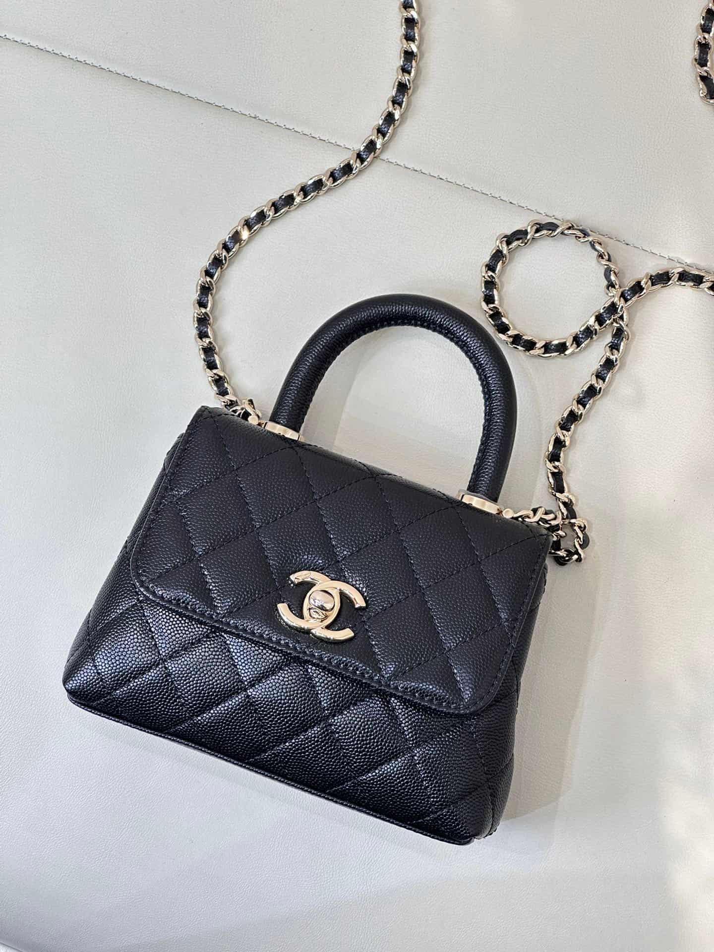 Chanel Clutch with chain Grained Calfskin & Gold-Tone Metal Black AP4244 TOP