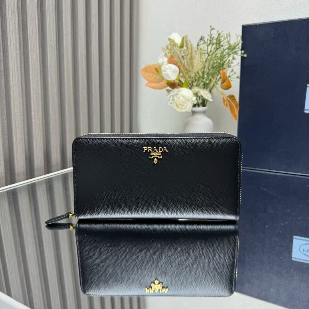 Prada Zipped Wallet In Black Saffiano Leather High