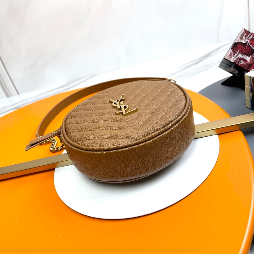 VINYLE ROUND CAMERA BAG IN CHEVRON-QUILTED GRAIN DE POUDRE EMBOSSED LEATHER High