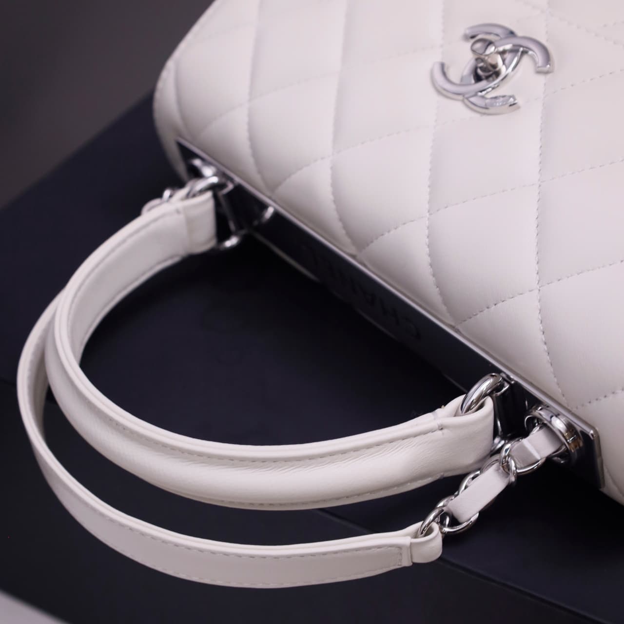 SMALL FLAP BAG WITH TOP HANDLE Lambskin Silver Metal White A