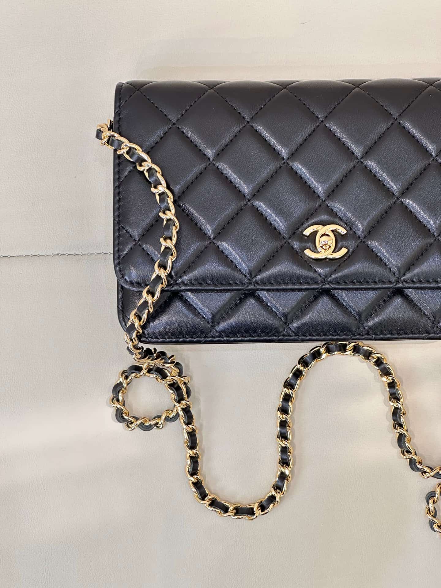 Chanel Classic Wallet on Chain Shiny Lambskin & Gold-Tone Metal AP4241 Black TOP