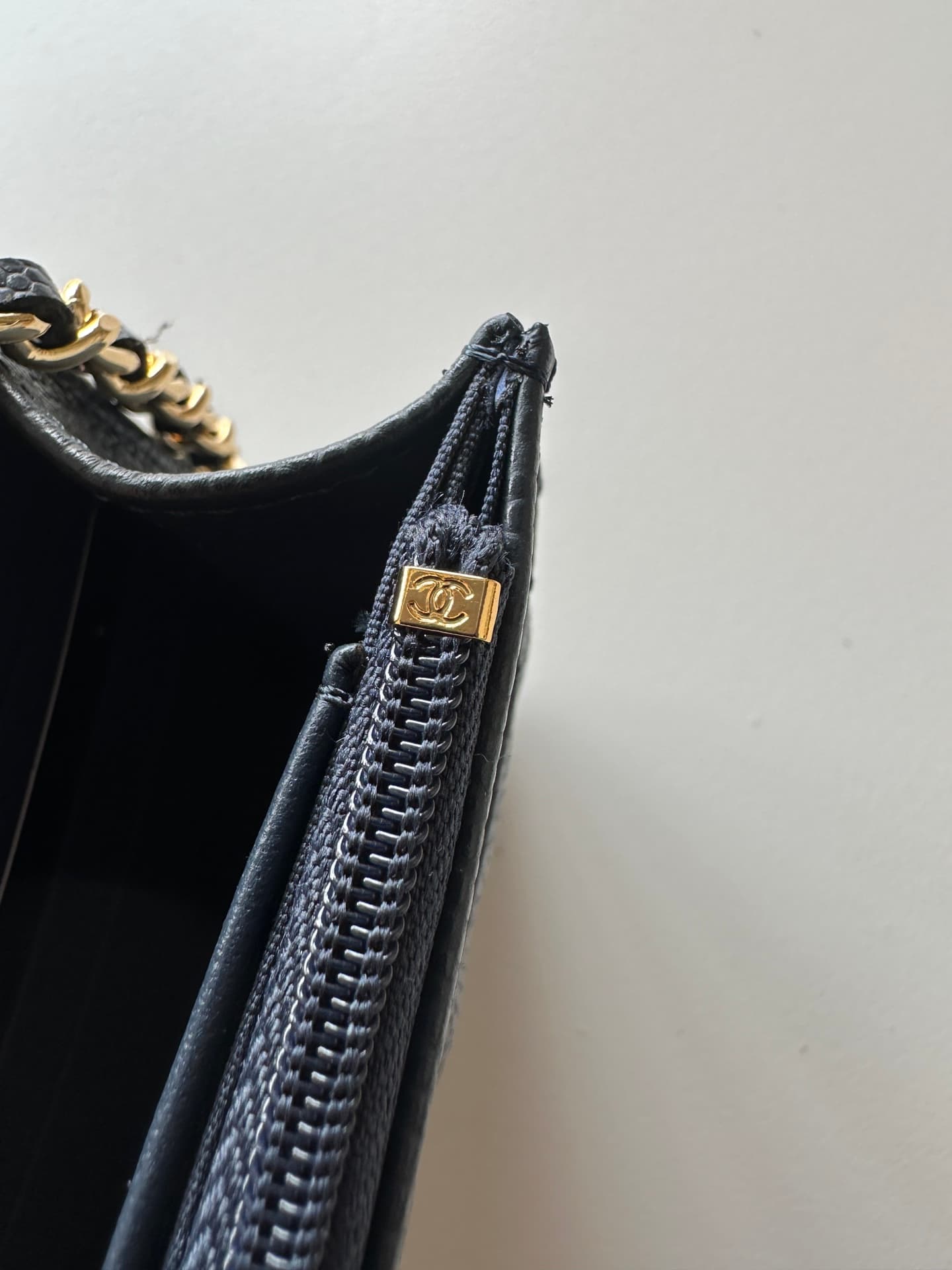 Chanel Classic Wallet on Chain Grained Shiny Calfskin & Gold-Tone Metal AP4241 Black High