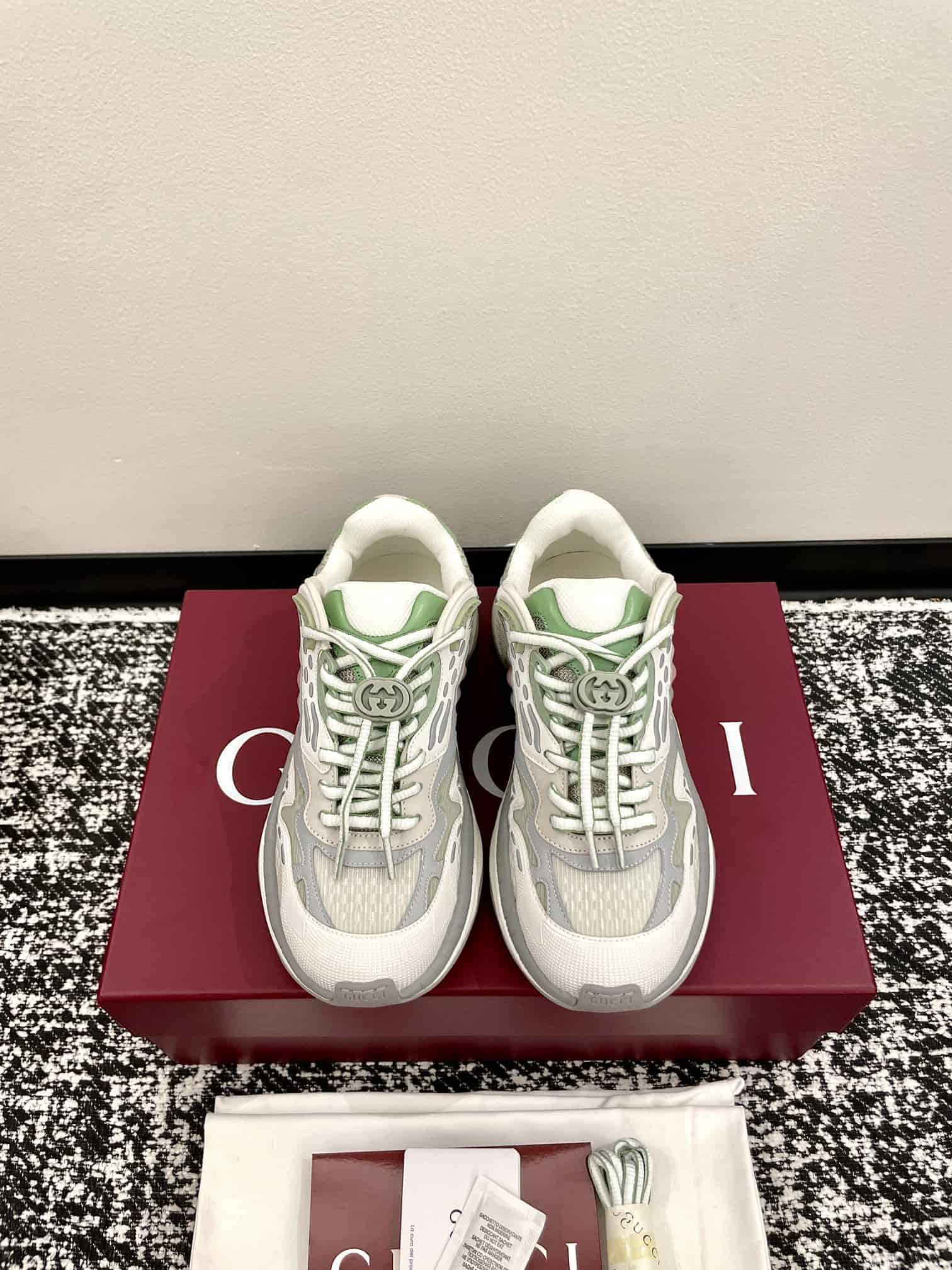 Gucci Sneaker shoes Men Women