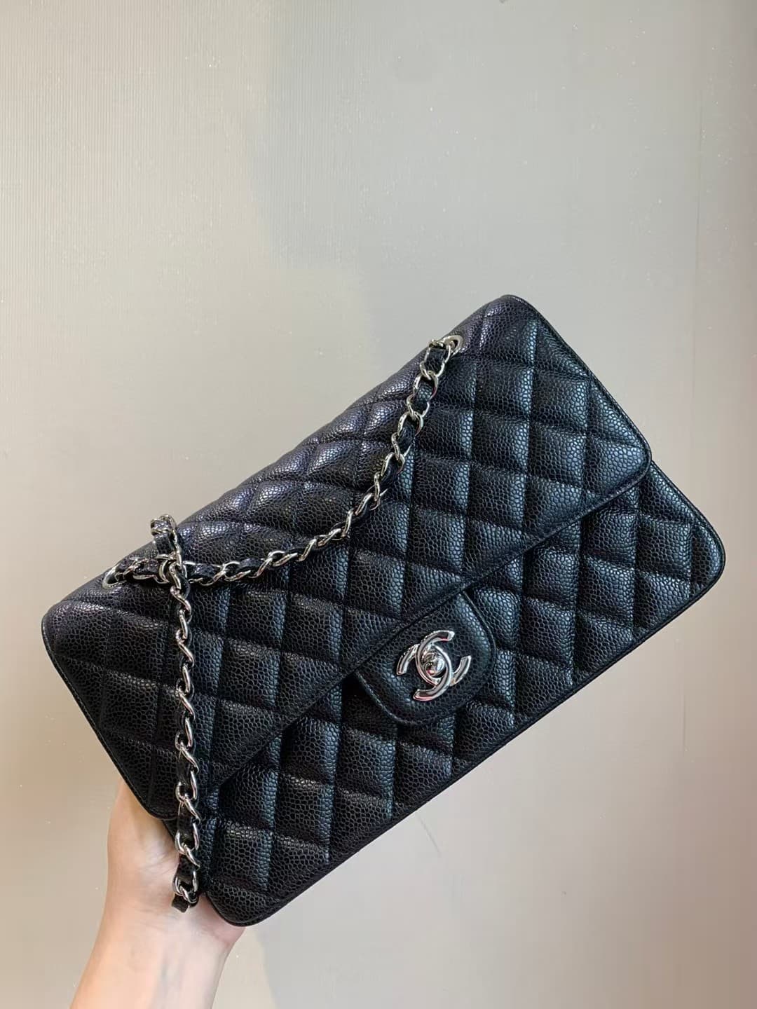 Chanel Medium CLASSIC HANDBAG Grained Calfskin Black Silver Metal TOP