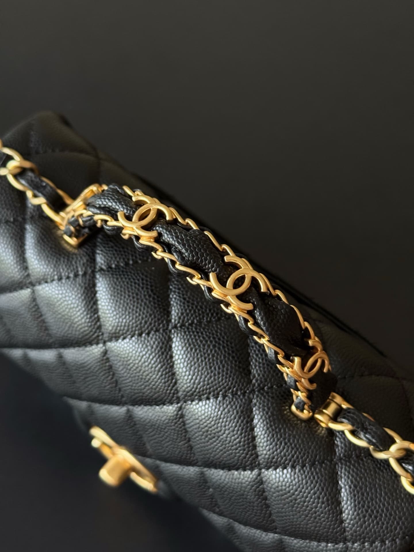 Chanel Mini Flap Bag with Top Handle Grained Shiny Calfskin & Gold-Tone Metal Black AS5701 TOP