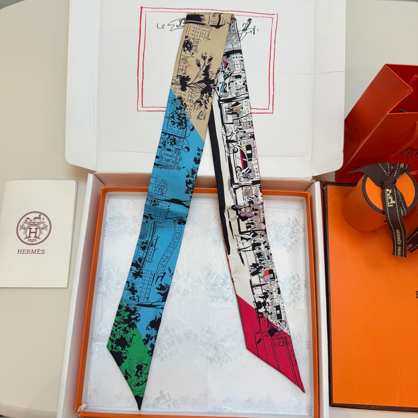 Hermes A l'Ombre des Boulevards Twilly scarf