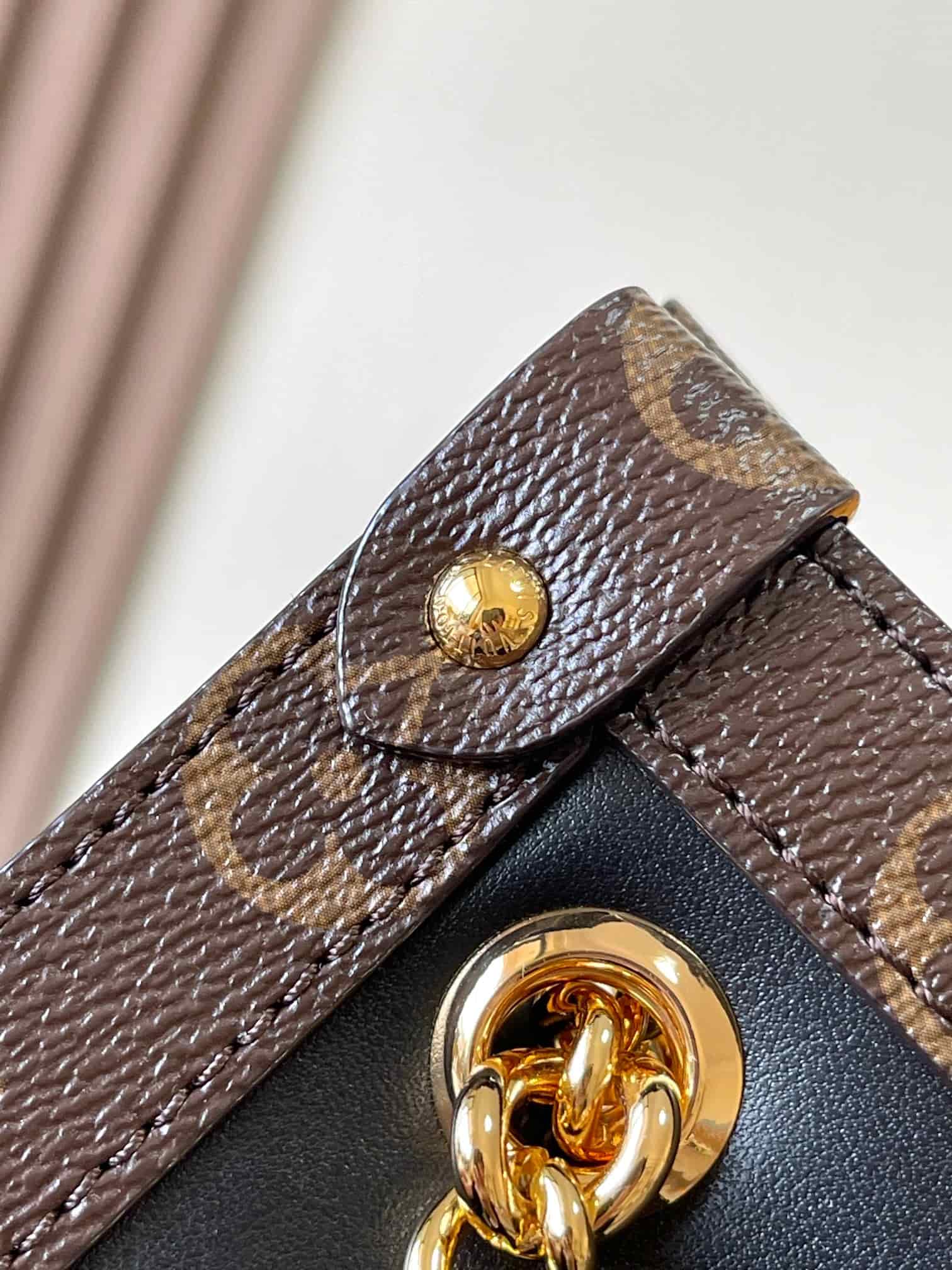 Louis Vuitton Nova PM Calfskin leather M13140 Top