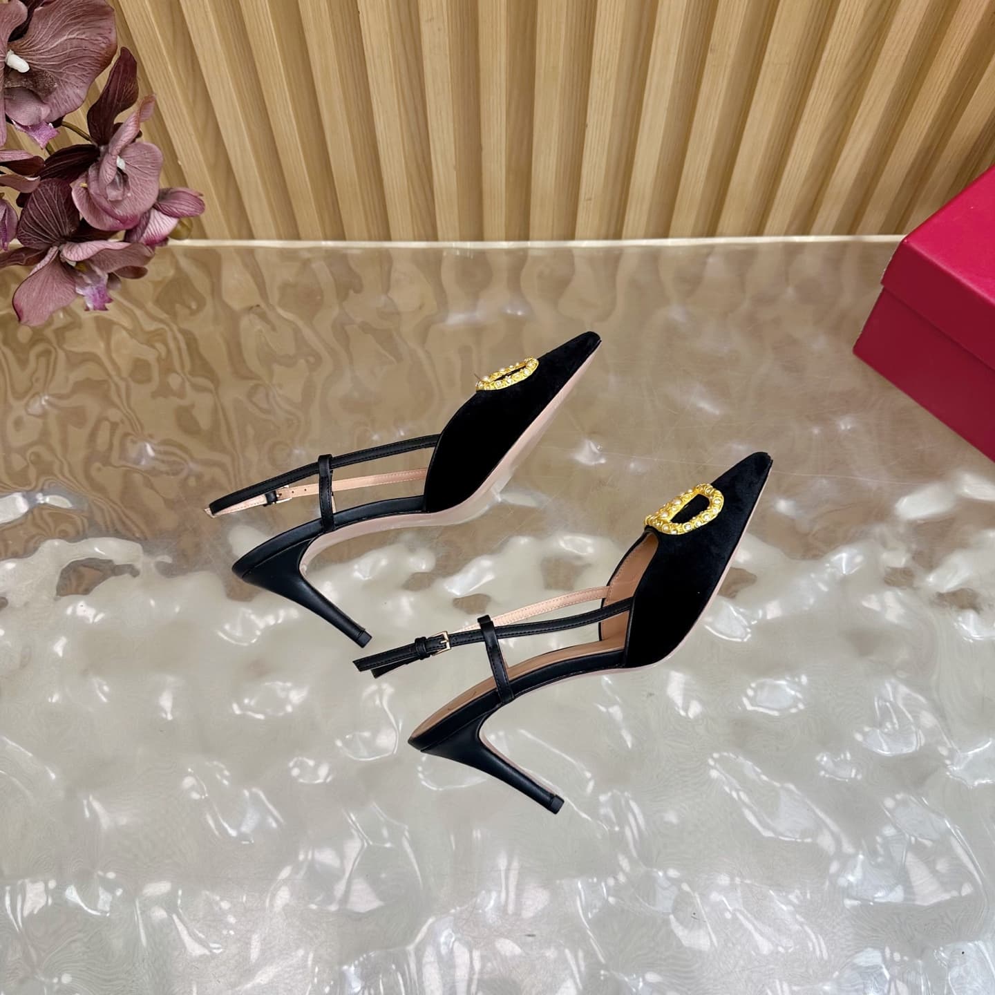 Valentino Vlogo Signature Slingback Pump Shoes 8 cm