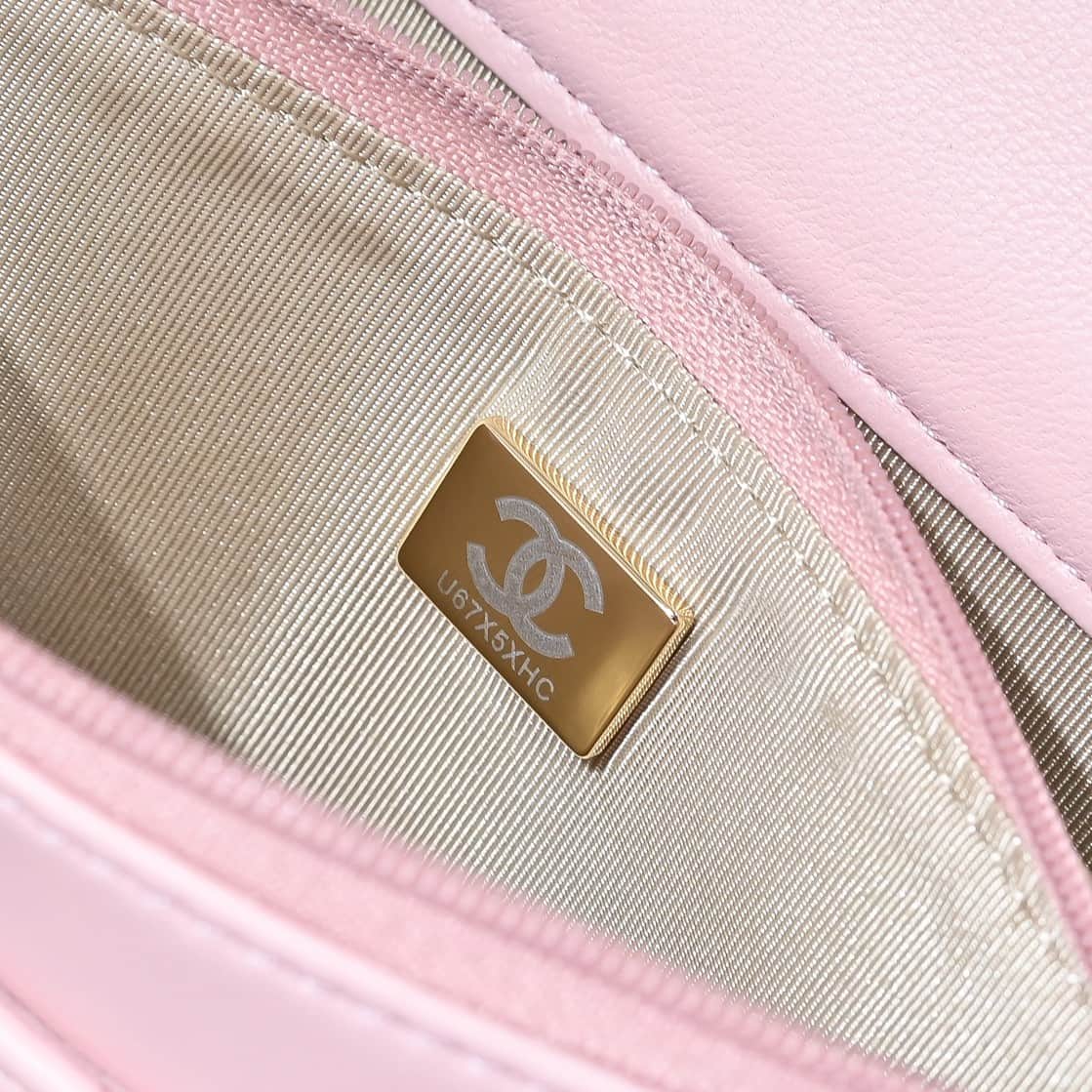 Chanel Wallet on Chain Quilted Leather  & Gold-Tone Metal Pink AP3938 High