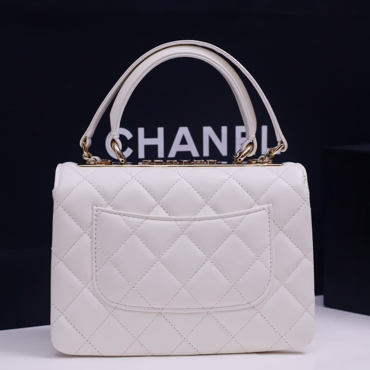 Chanel MINI FLAP BAG WITH TOP HANDLE AS4654 Lambskin &Gold-Tone Metal White A
