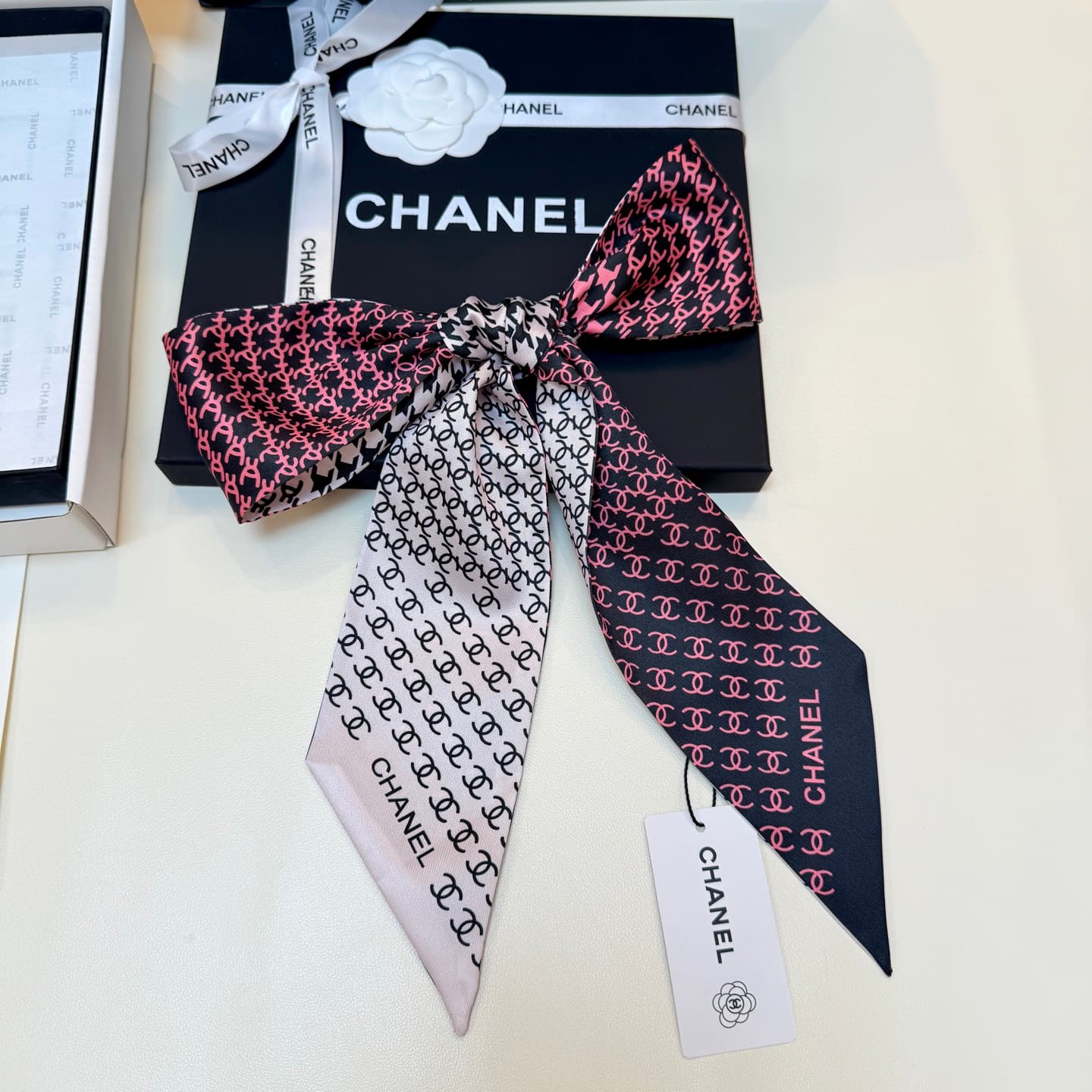 Chanel Silk Twill Houndstooth Slim Bandeau Scarf