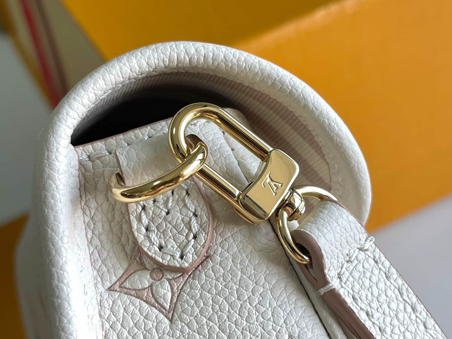 Louis Vuitton Nano Diane Embossed grained cowhide leather M13642 Bicolour Eden TOP