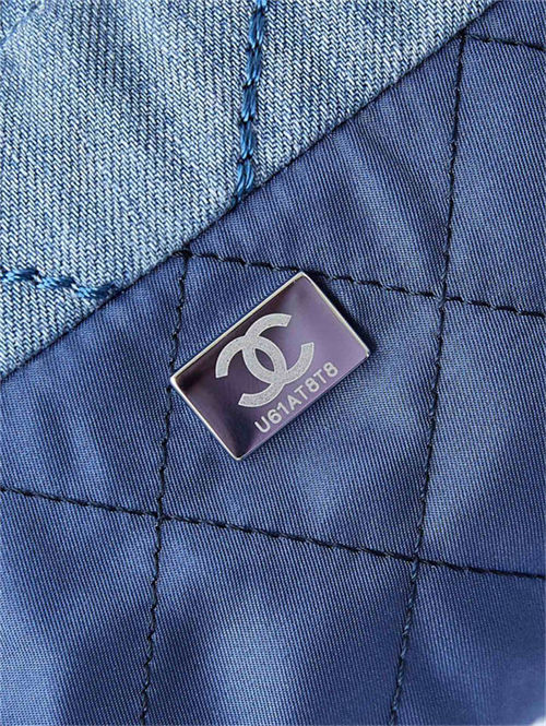 Chanel 22 MINI HANDBAG Washed Denim & Silver-Tone Metal Blue AS3980 A