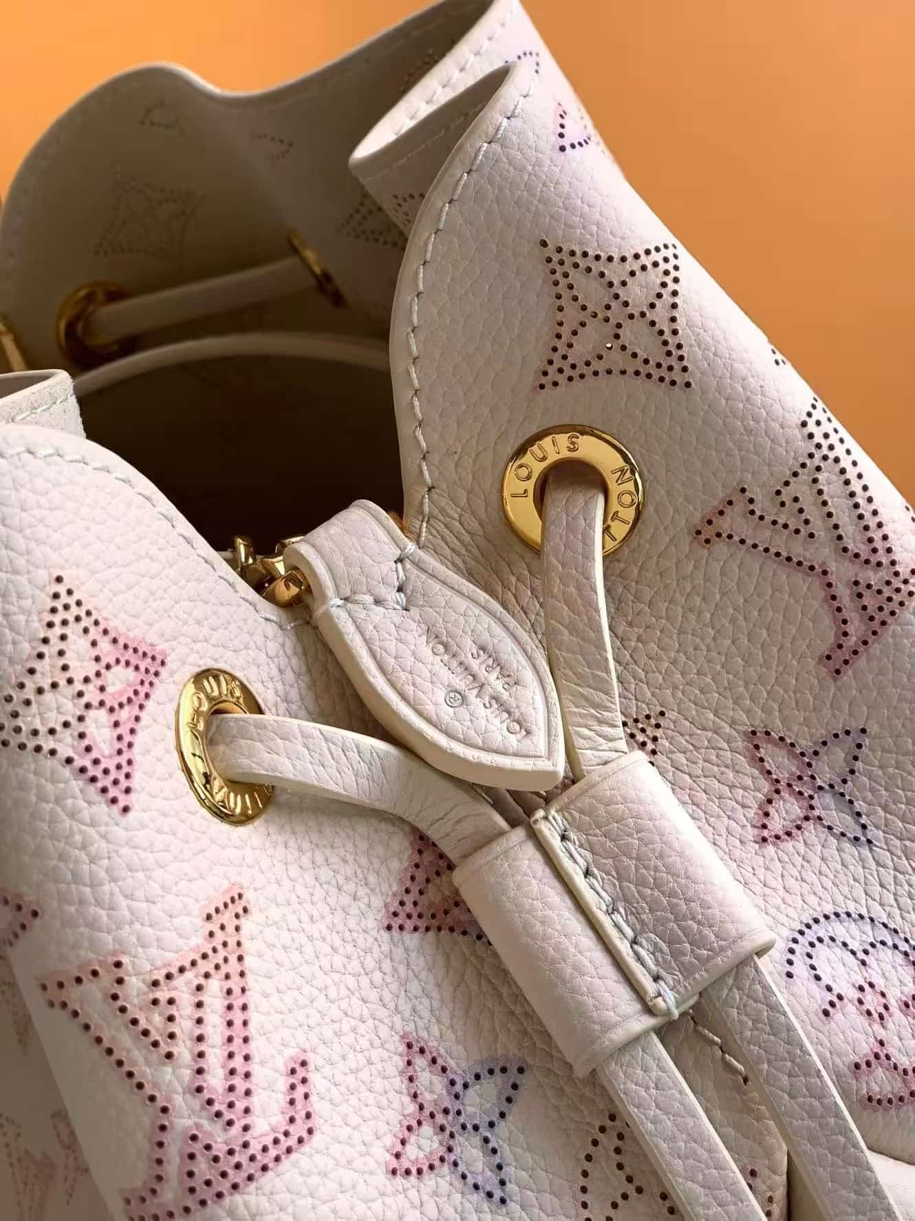 Louis Vuitton BELLA Mahina  M57855 High
