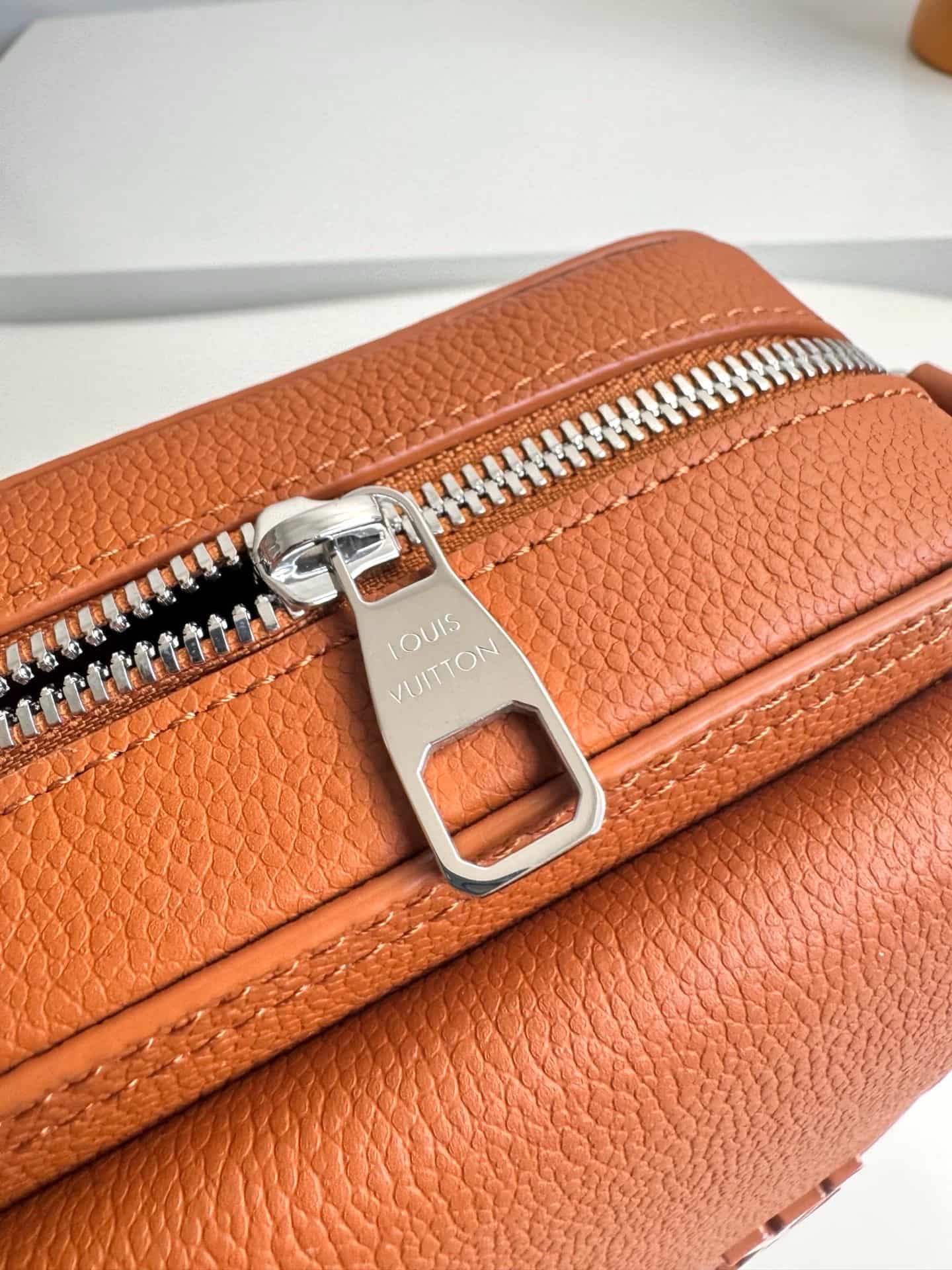 Louis Vuitton Boarding Messenger M25981 Tan High
