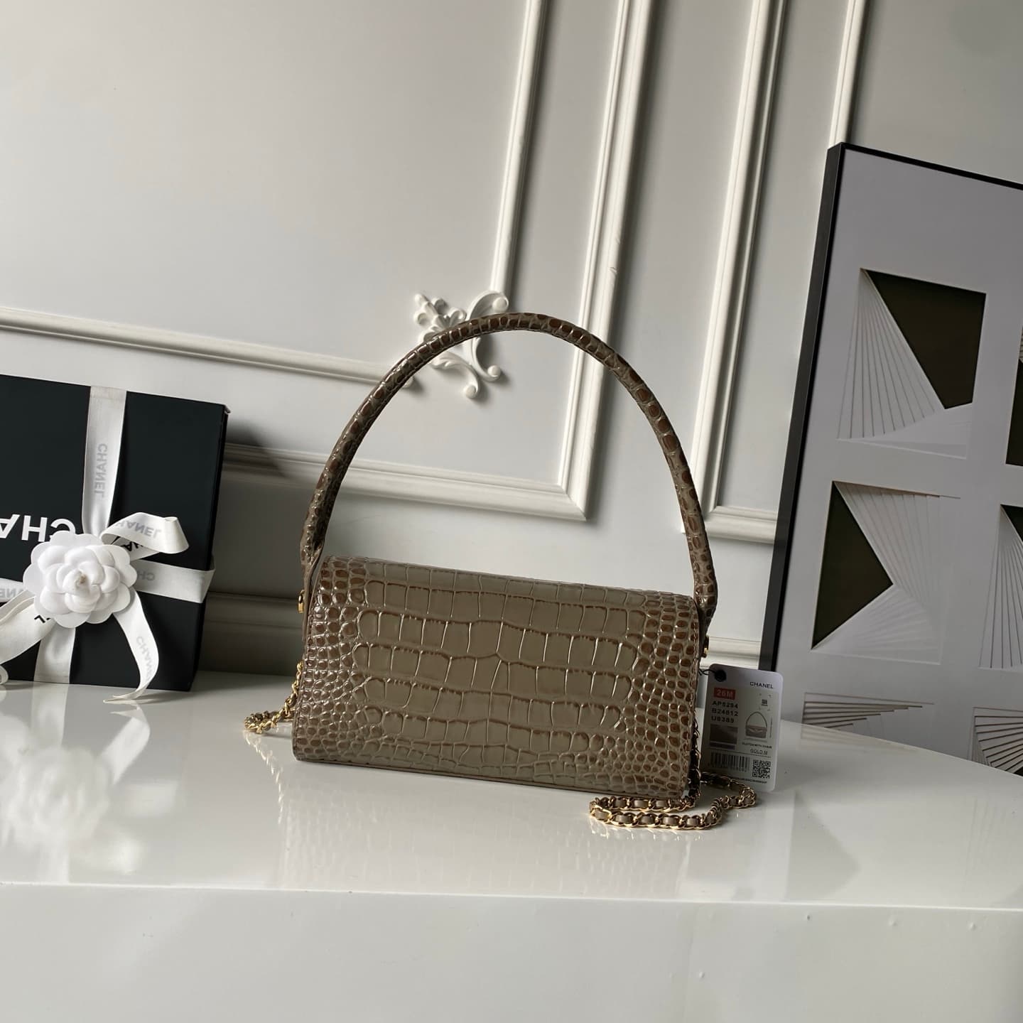 Chanel Clutch with chain Crocodile Embossed Calfskin & Gold-Tone Metal AP5294 Dark Khaki High