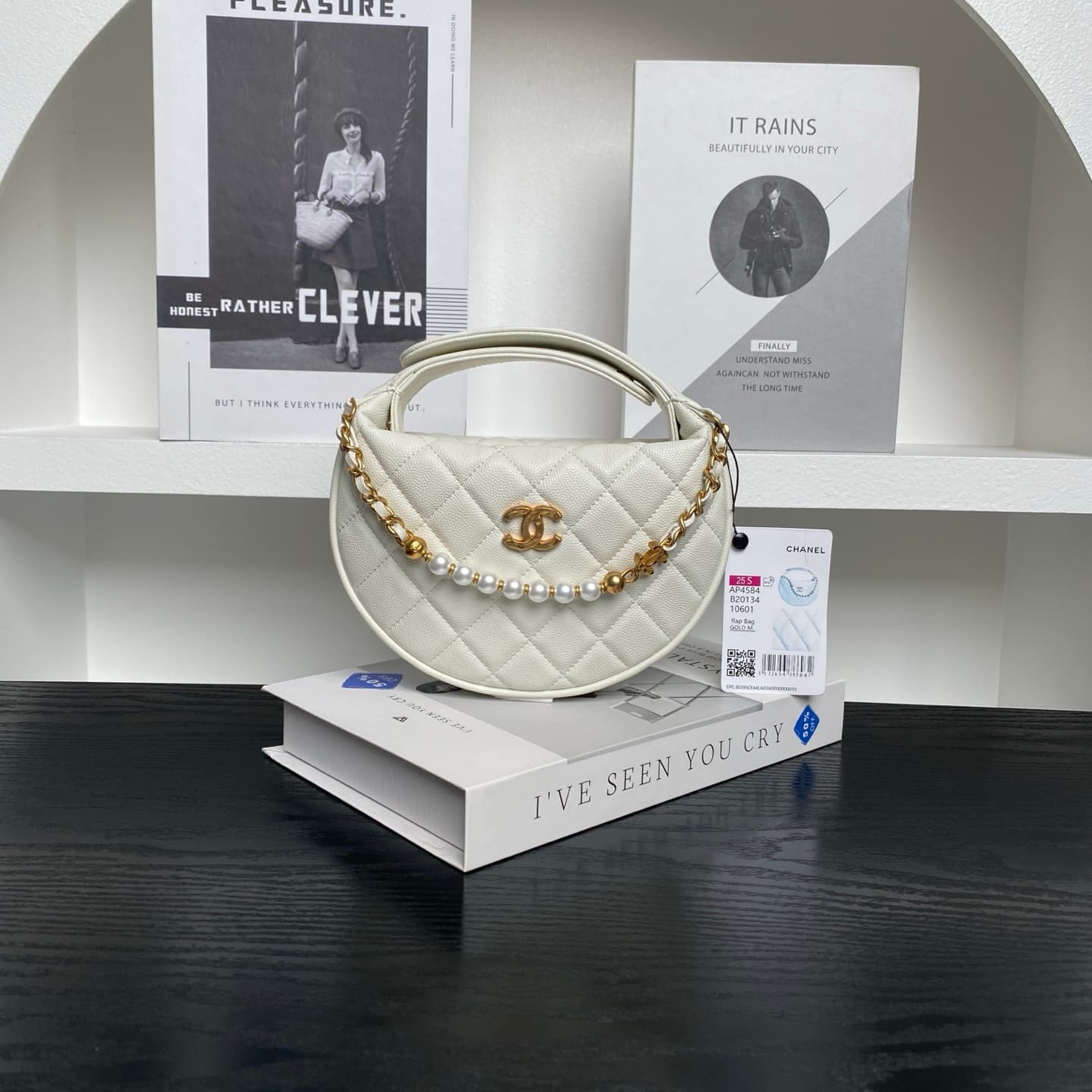 Chanel mini round hobo pouch bag AP4584 Grained Calfskin & gold-tone metal white high