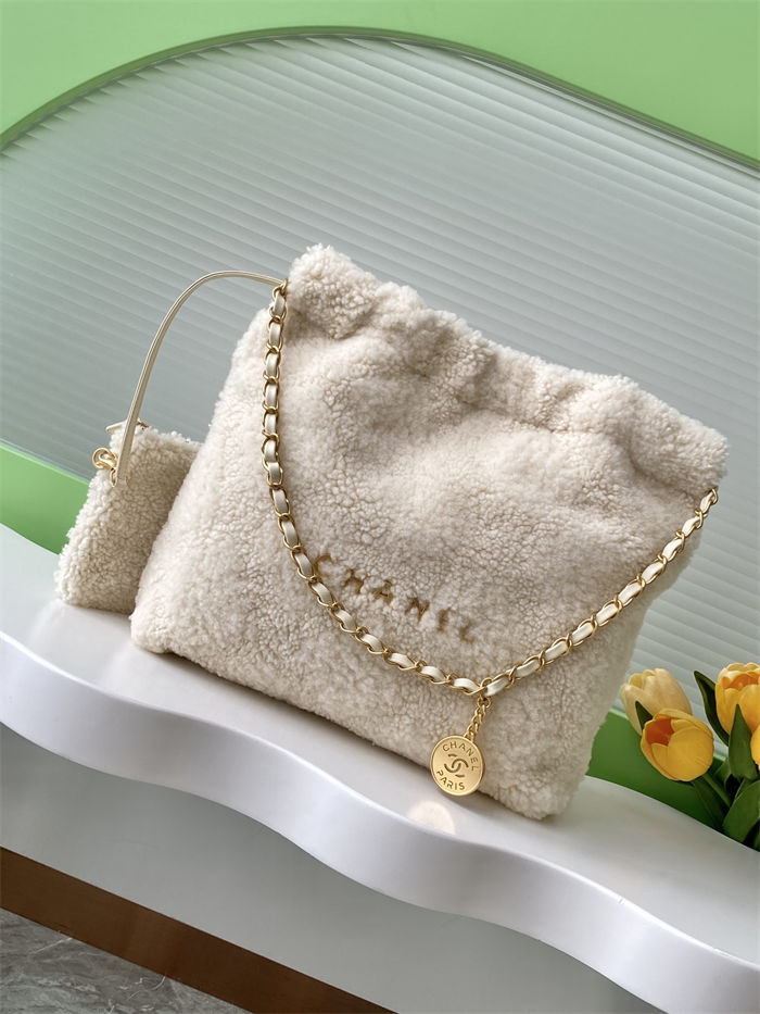 Chanel 22 SMALL HANDBAG Shearling Lambskin & Gold-Tone Metal AS3260 A