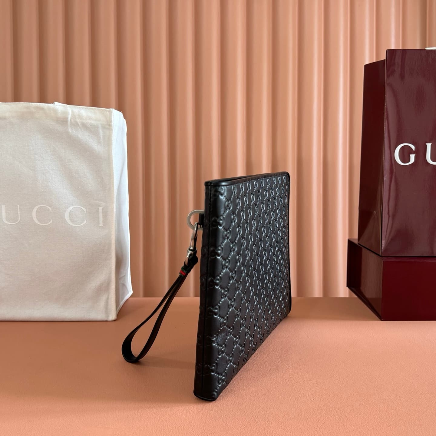Gucci GG Emblem medium pouch Black embossed GG leather ‎850223 High