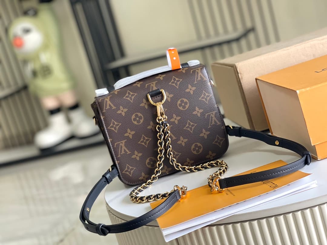 Louis Vuitton Pochette Métis Backpack Monogram and Monogram Reverse M11941 TOP