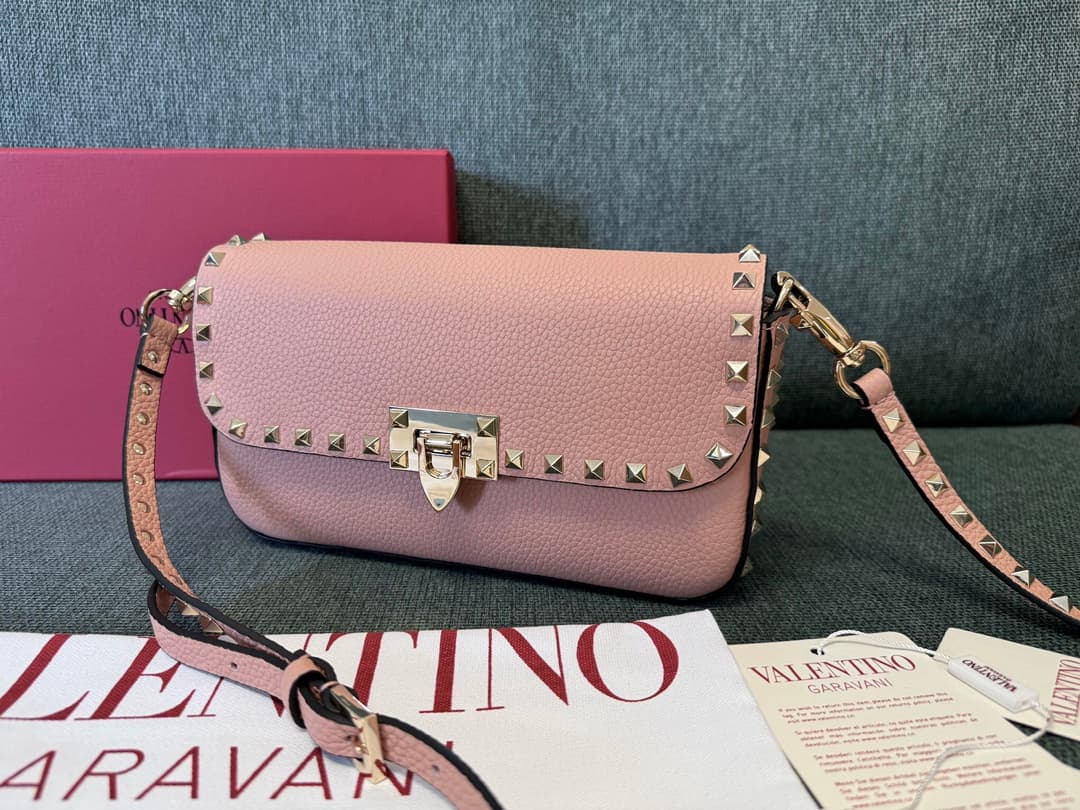 Valentino Garavani Small Rockstud Shoulder Bag Pink High
