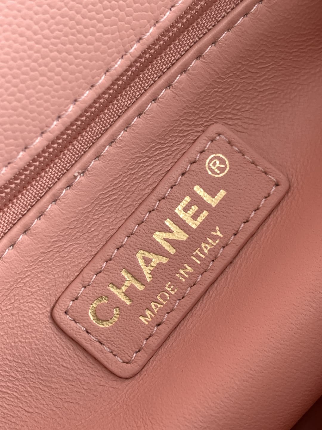 FLAP BAG WITH TOP HANDLE Grained Calfskin & Gold-Tone Metal A92990 Pink Binding A