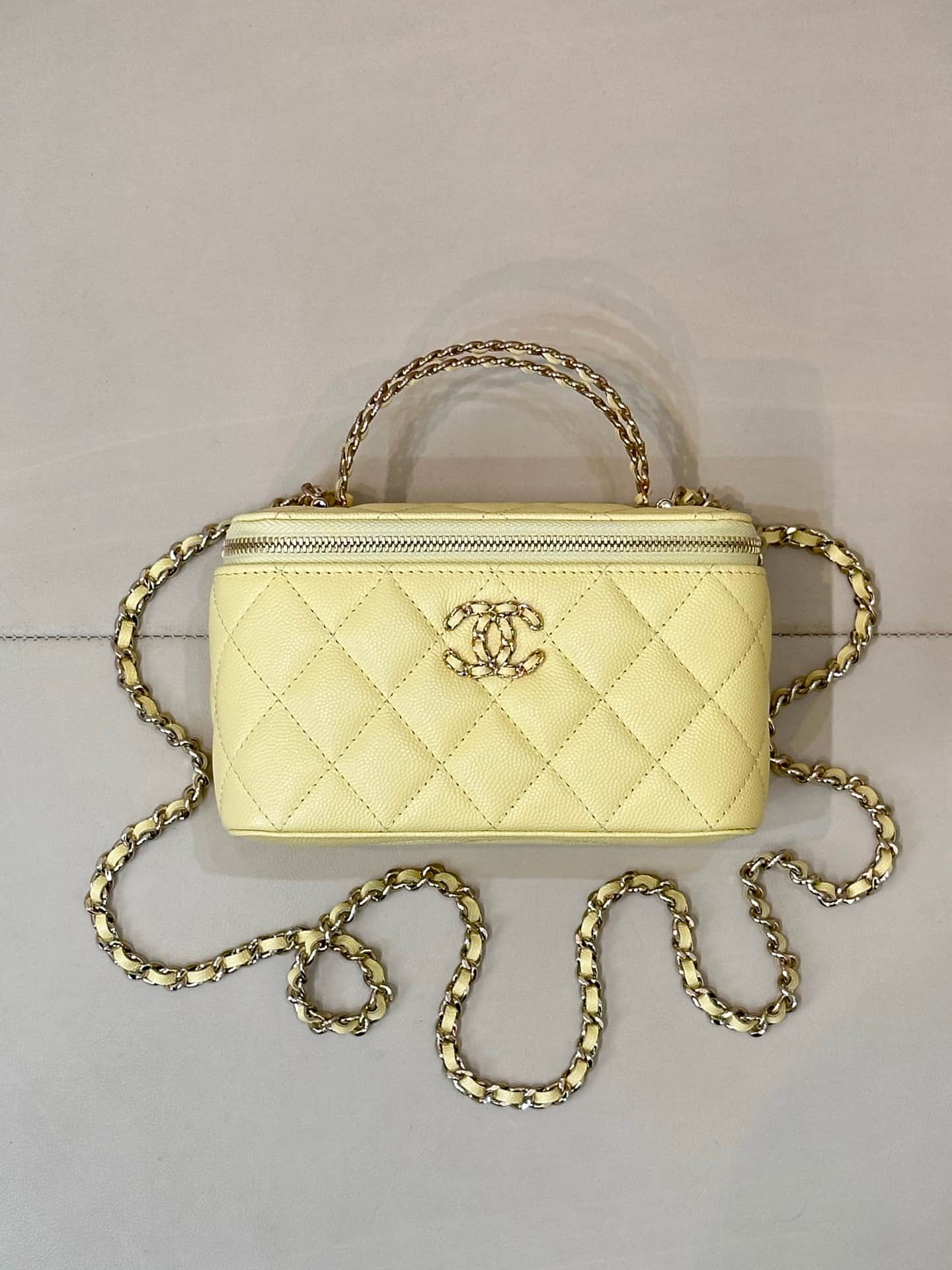 Chanel Classic Top Handle Vanity Case Grained Calfskin& Gold-Tone Metal Yellow AP5182 TOP