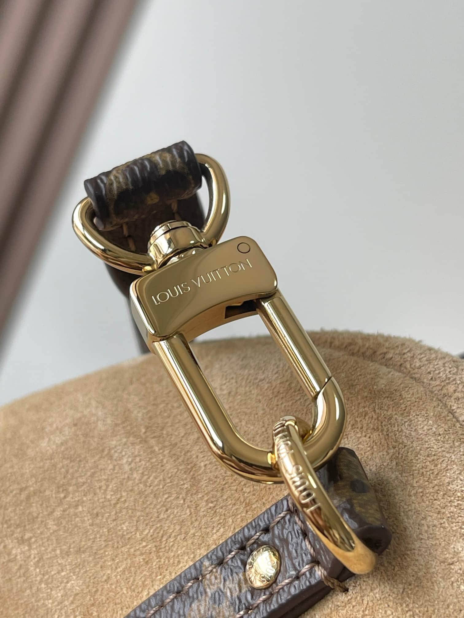 Louis Vuitton Express MM Calfskin leather Monogram/Hazelnut M26358 TOP