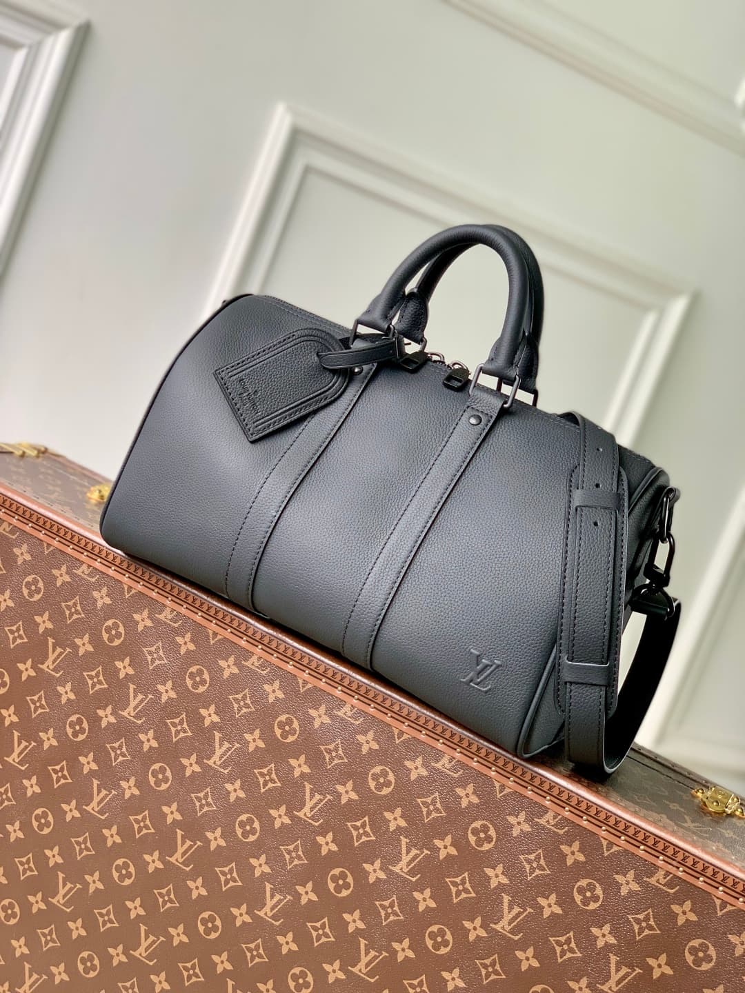Louis Vuitton Keepall Bandoulière 35 Waxy calfskin M15249 Black High