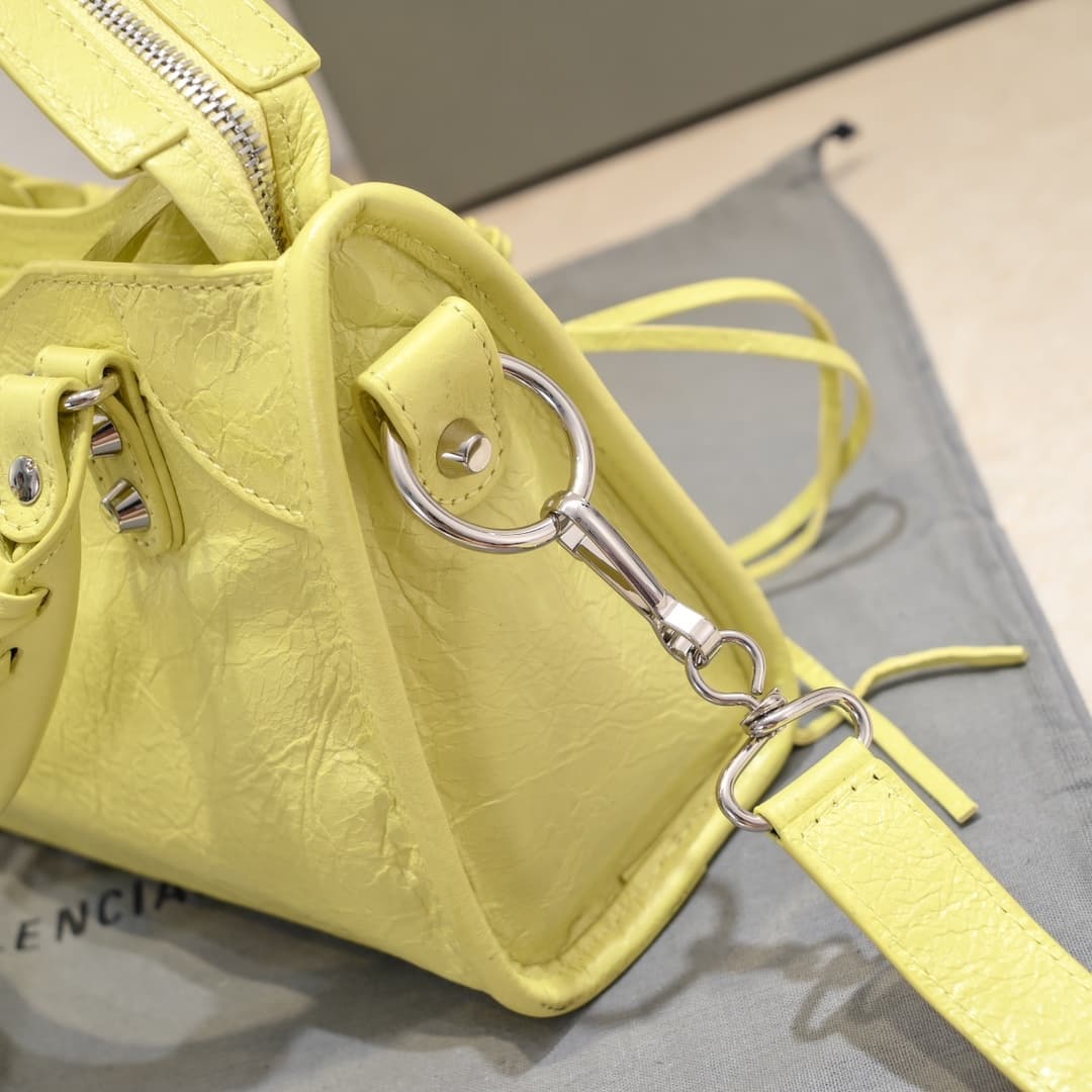 WOMEN'S LE CITY MINI BAG Lambskin & Silver Metal High