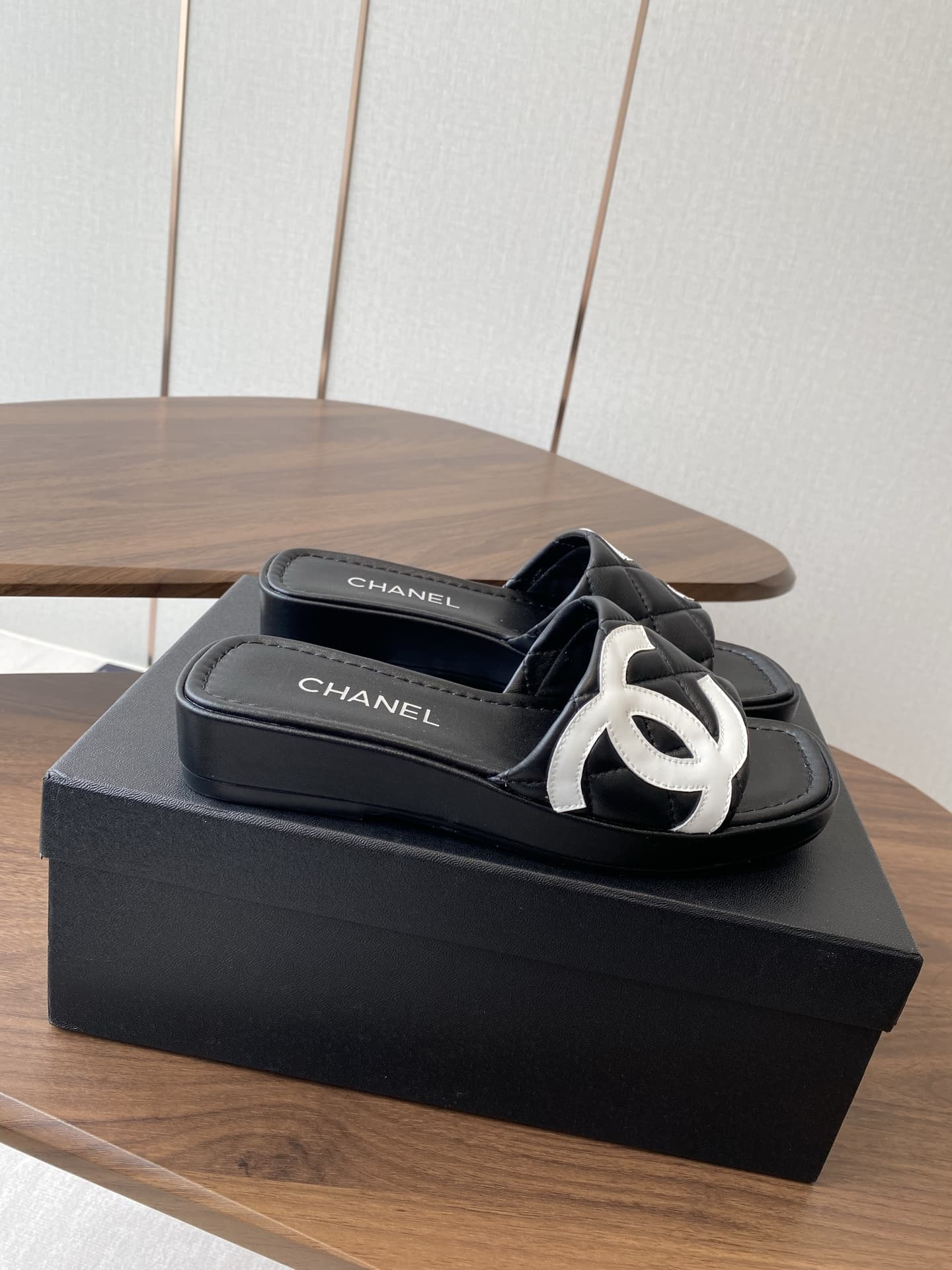 Chanel Sandal shoes Women
