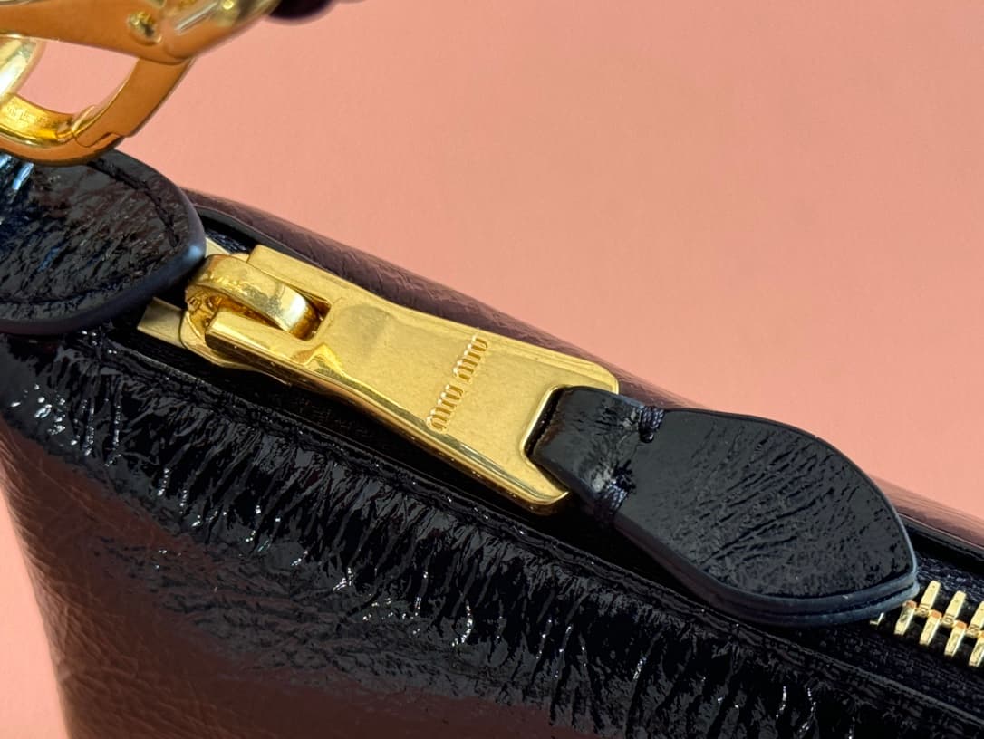 Miu Miu Black Naplak patent leather pouch 5NE841 High
