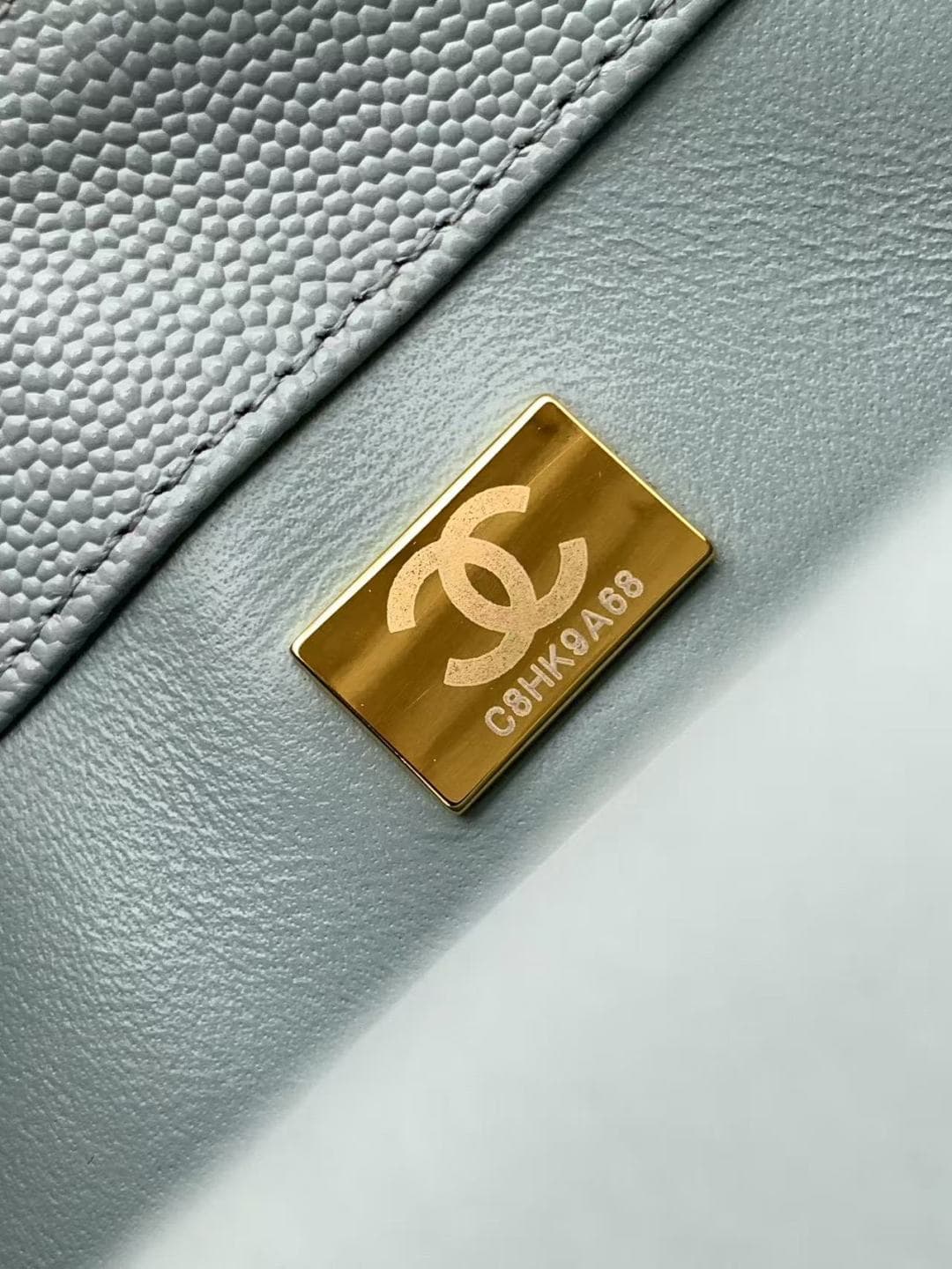 FLAP BAG WITH TOP HANDLE Grained Calfskin & Gold-Tone Metal A92990 Blue Binding A