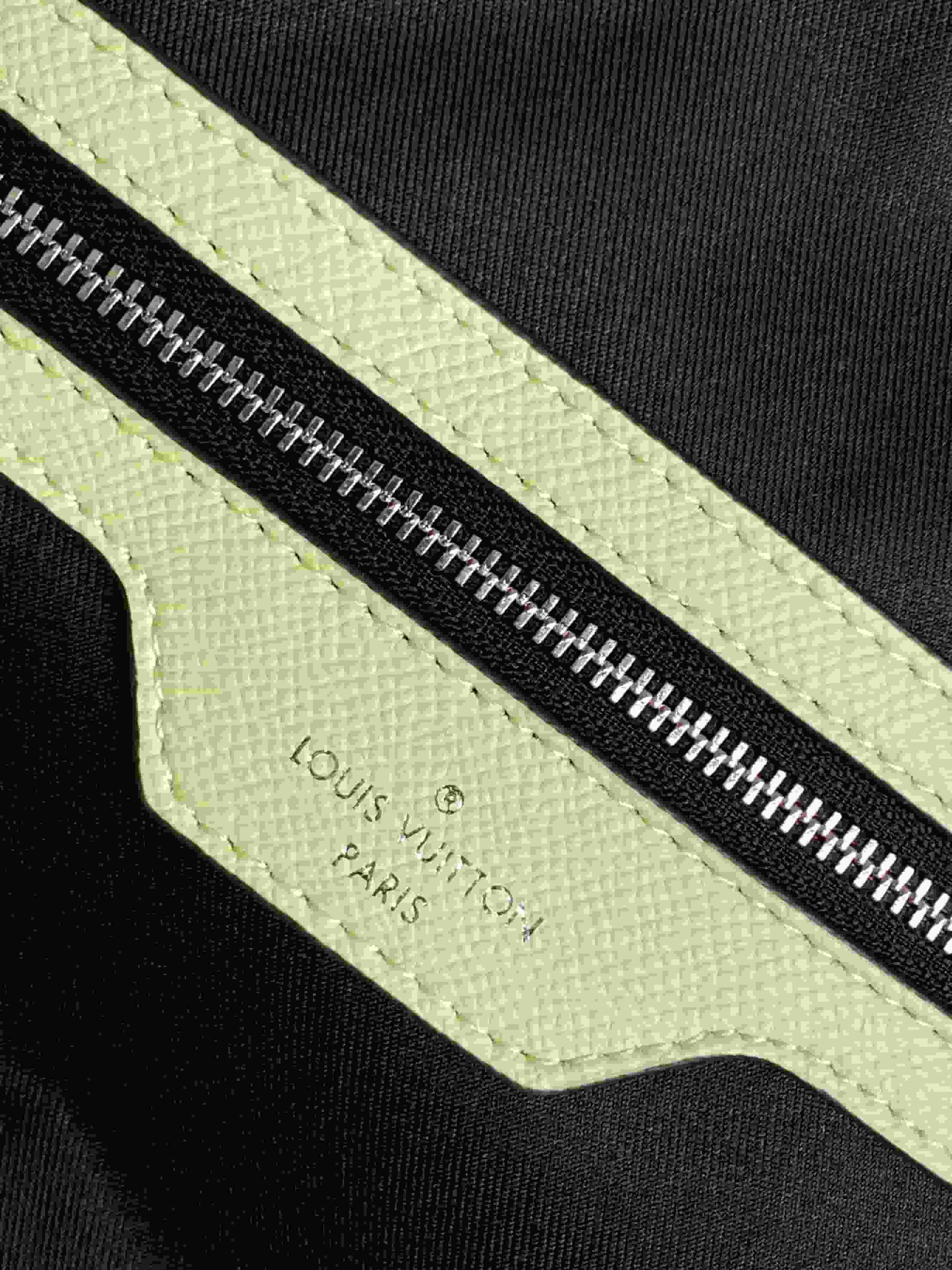 Louis Vuitton Keepall Bandoulière 45 Lemon Yellow Monogram coated canvas and Taiga cowhide leather M14124 High