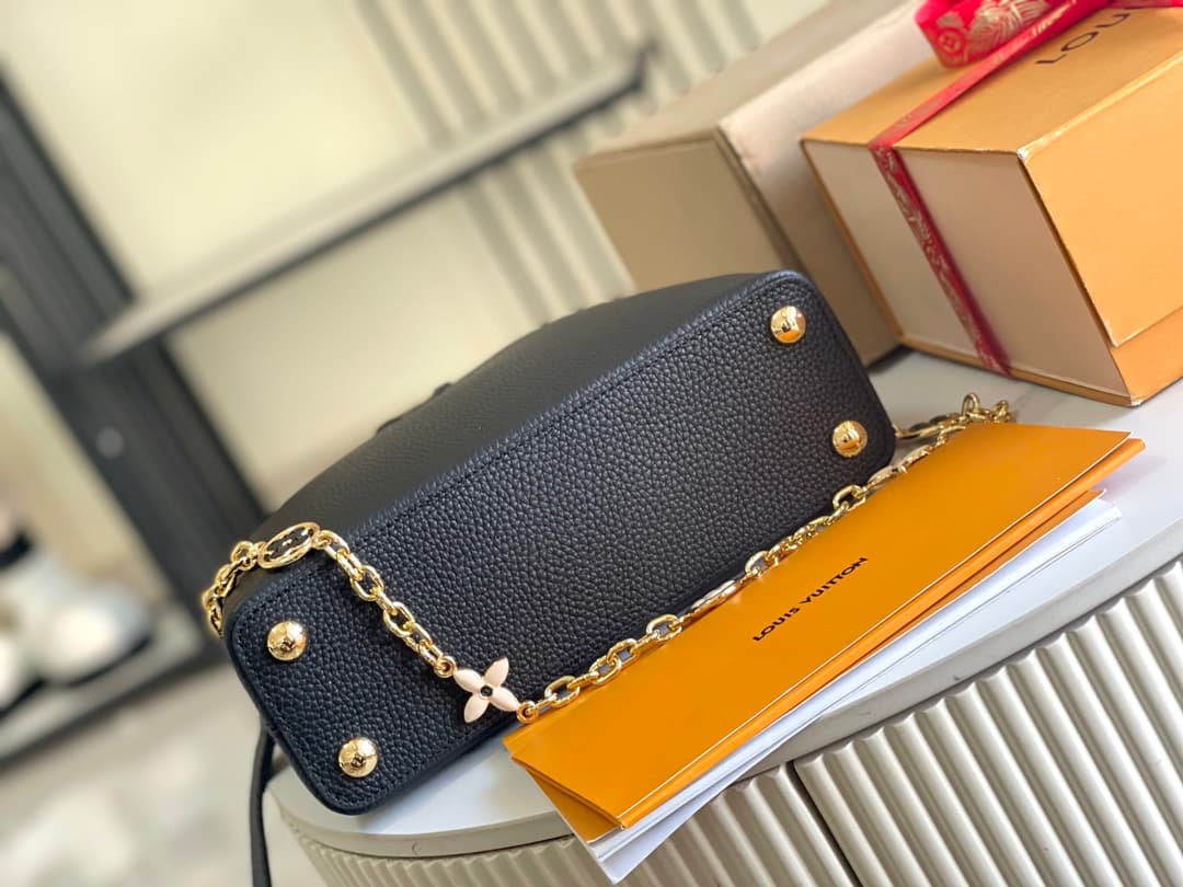 Louis Vuitton Capucines MM M25386 TOP