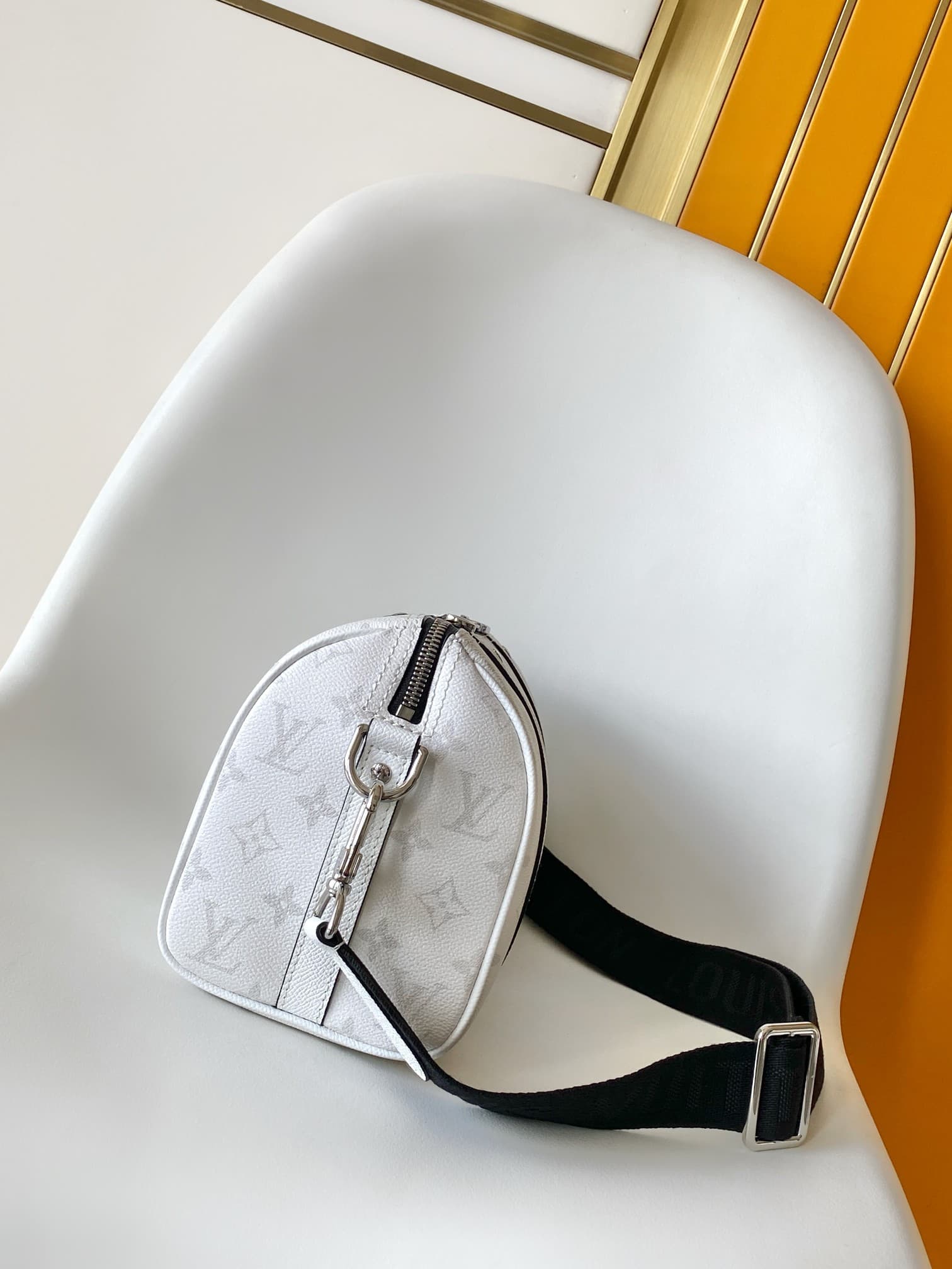 Louis Vuitton City Keepall Optic White Monogram coated canvas and Taigarama cowhide leather M27644 High