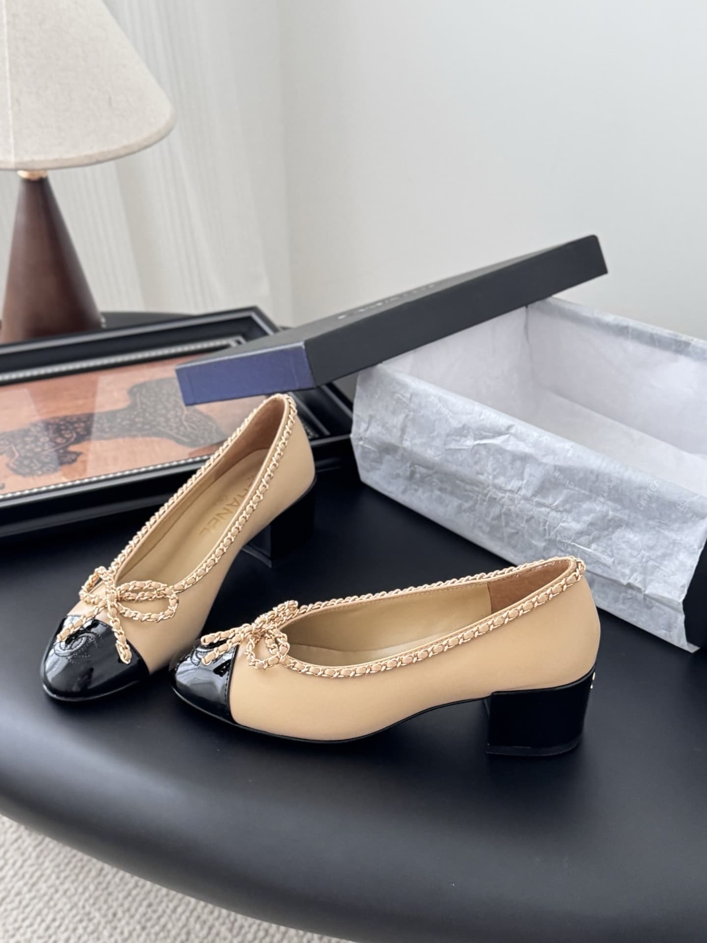 Chanel Ballet flats shoes High Women