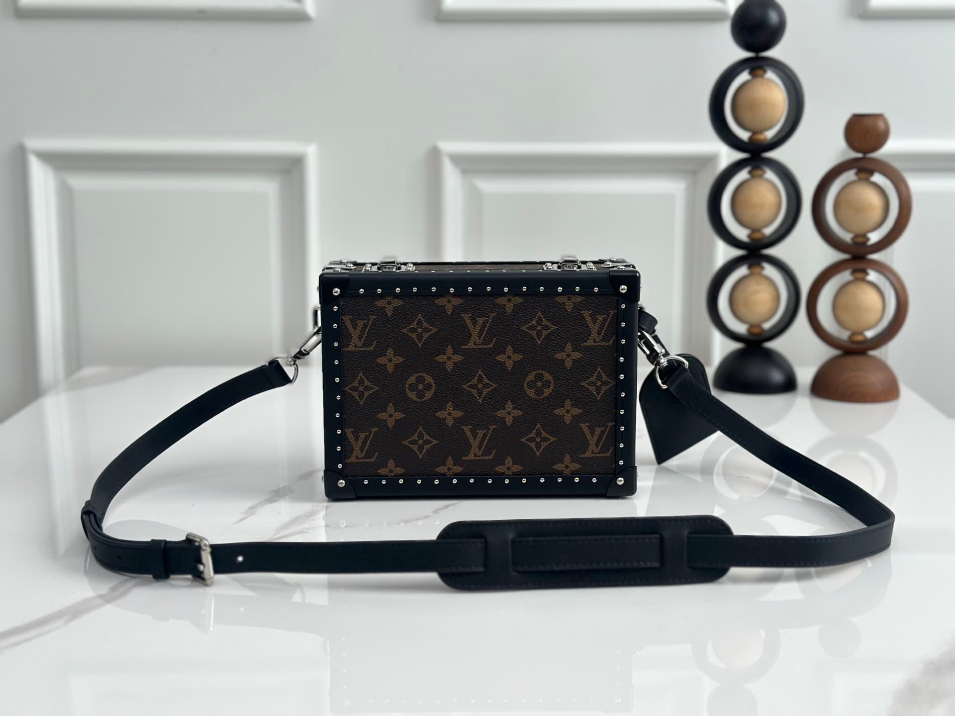 Louis Vuitton Clutch Box Monogram coated canvas M20252 High
