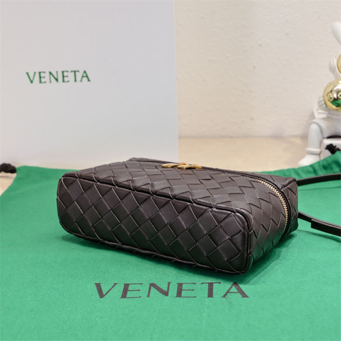 BV Bang Bang Vanity mini intrecciato leather High