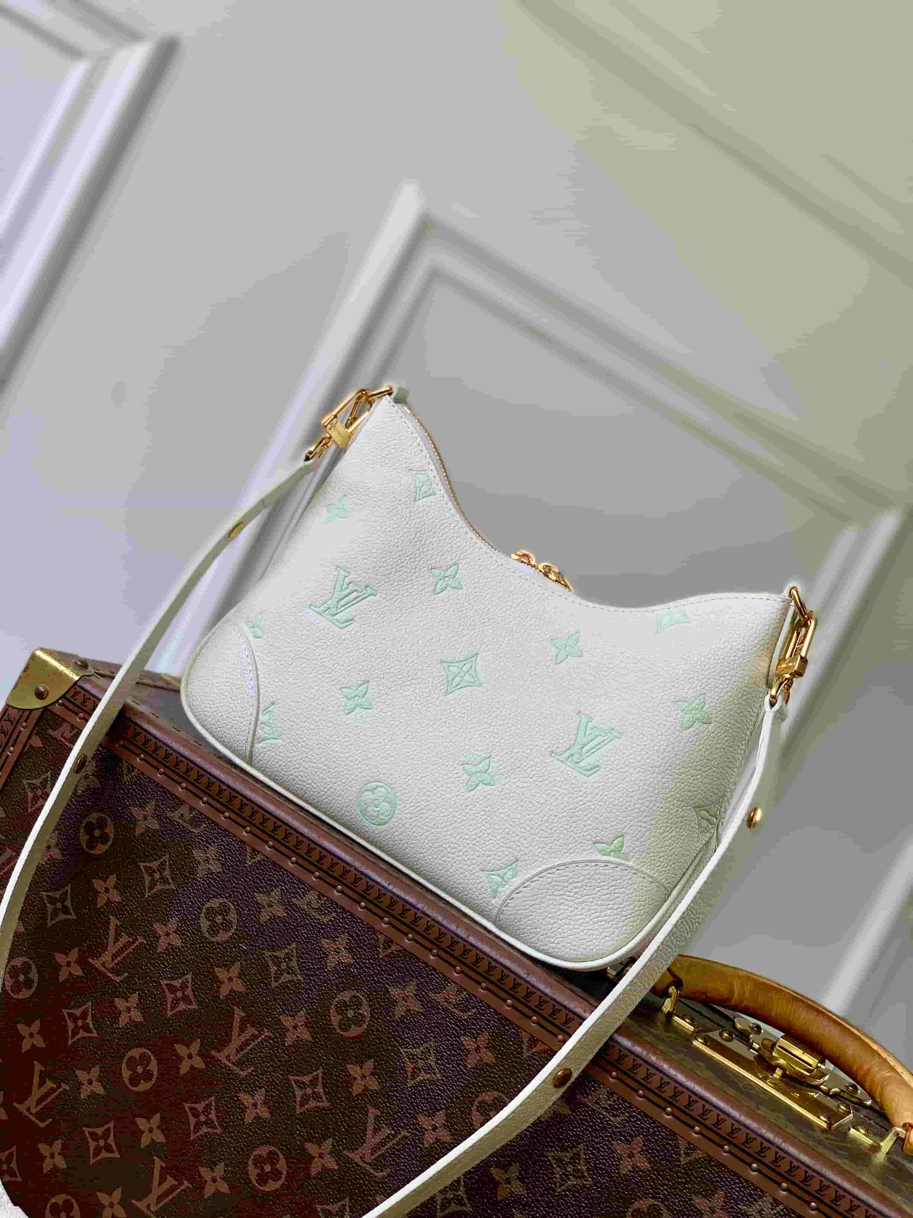 Louis Vuitton Boulogne PM Milky White/Green Cowhide leather M27571 High