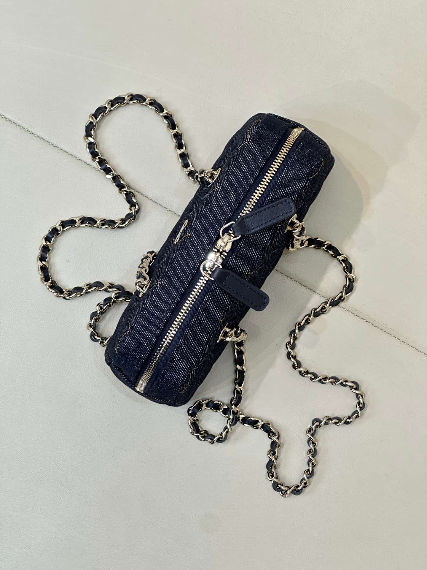 Chanel Clutch with chain Denim & Gold-Tone Metal Dark Blue AP5092 TOP