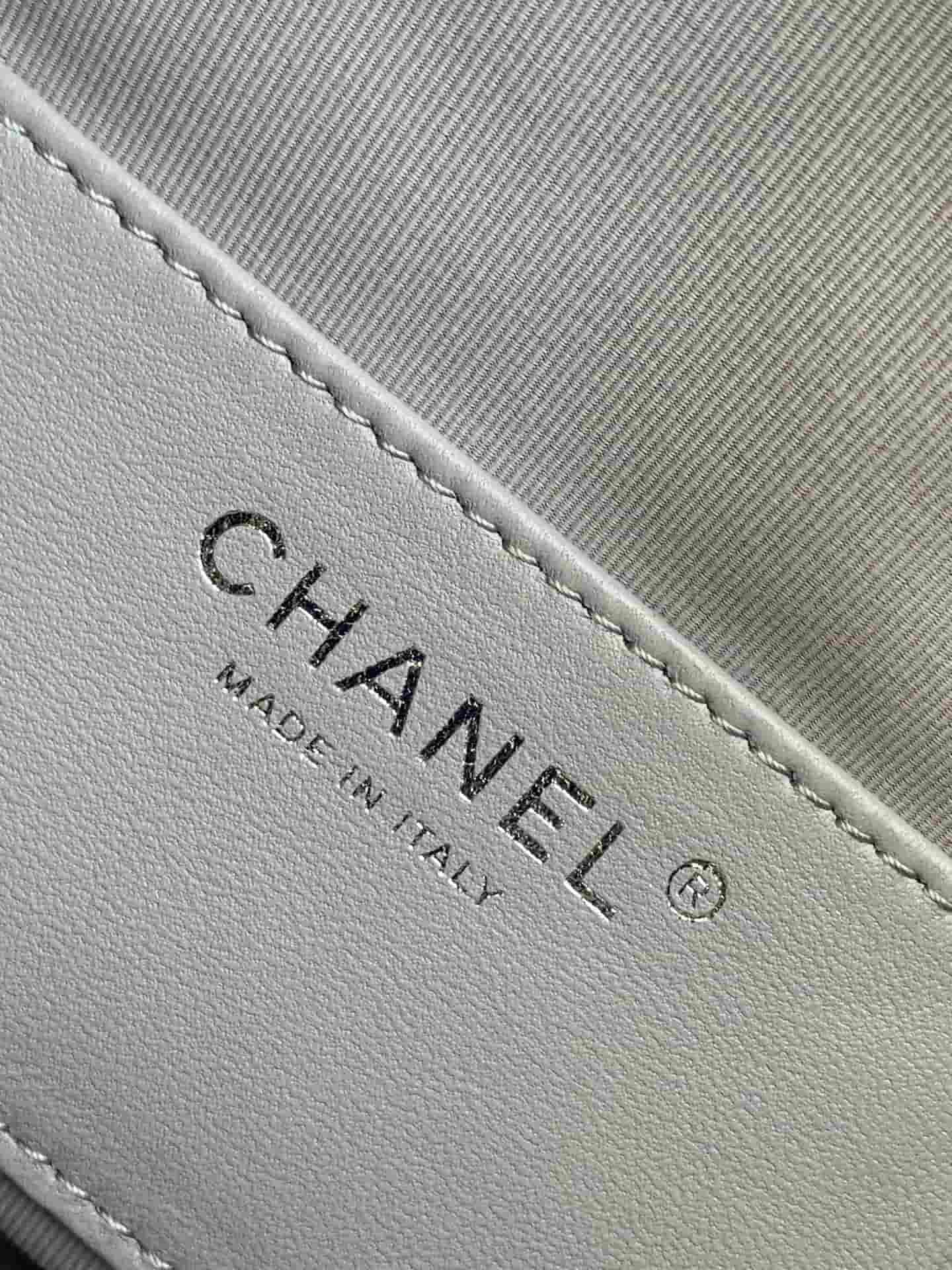 Chanel 25 Small Hobo handbag AS5293 Suede & silver-tone metal Grey A