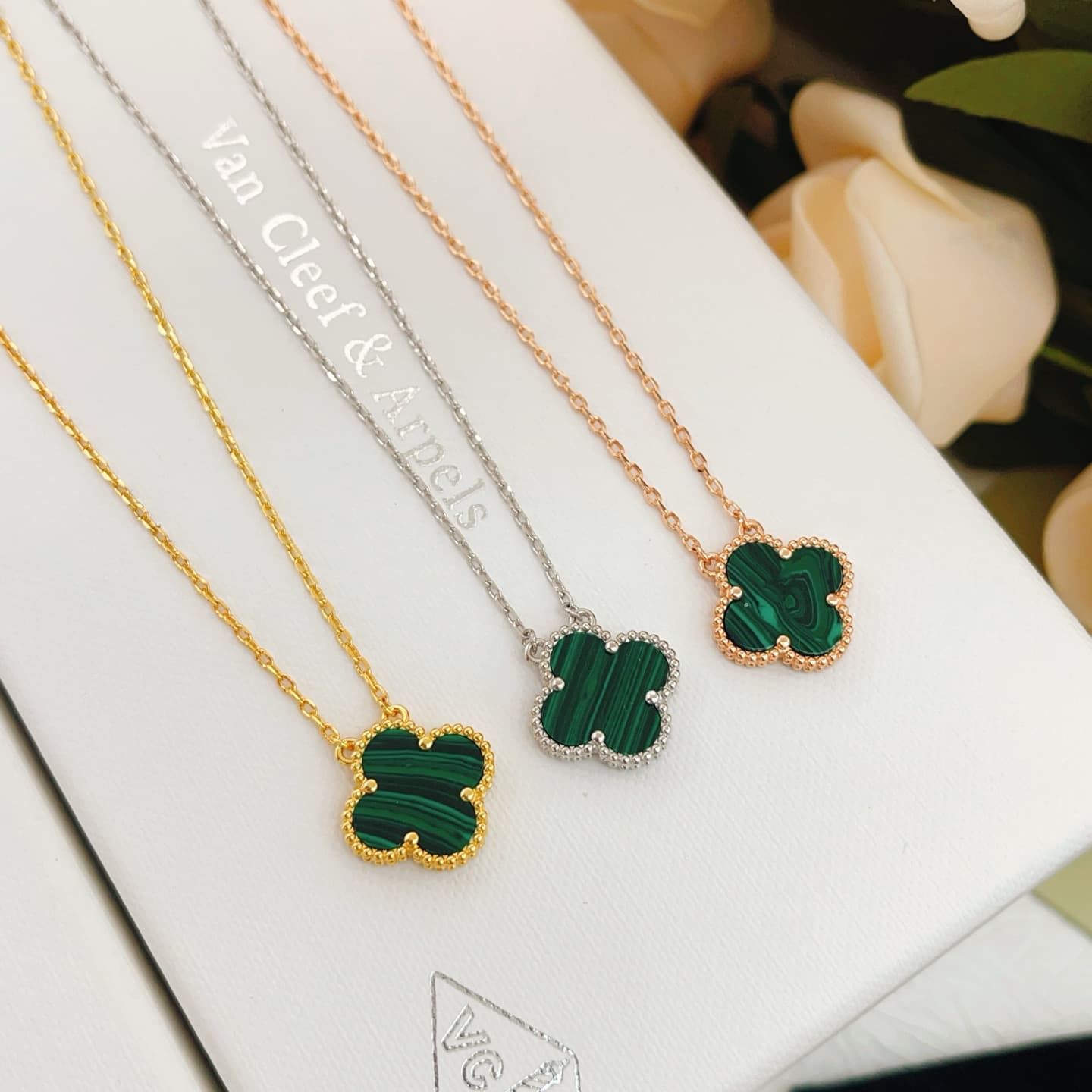 Cleef & Arpels Alhambra Necklaces High-end version V gold plating